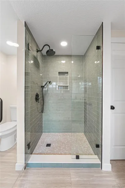 04032026192051 800 22