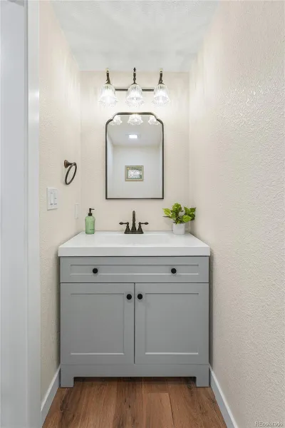 04032026192051 800 30