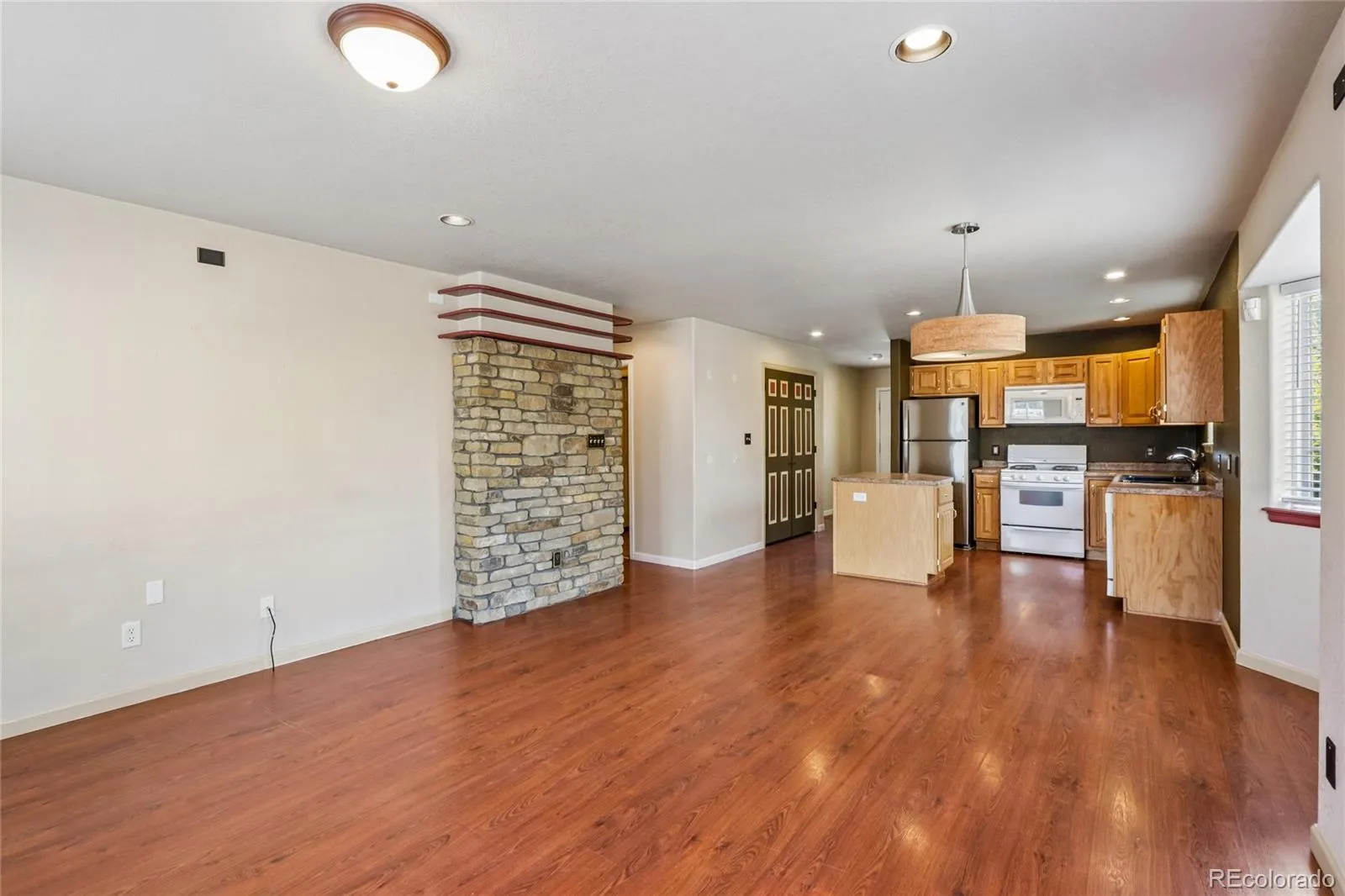 1322 Carriage Drive Longmont CO 80501 MLS #REC4718069 05022026060004 1600 8