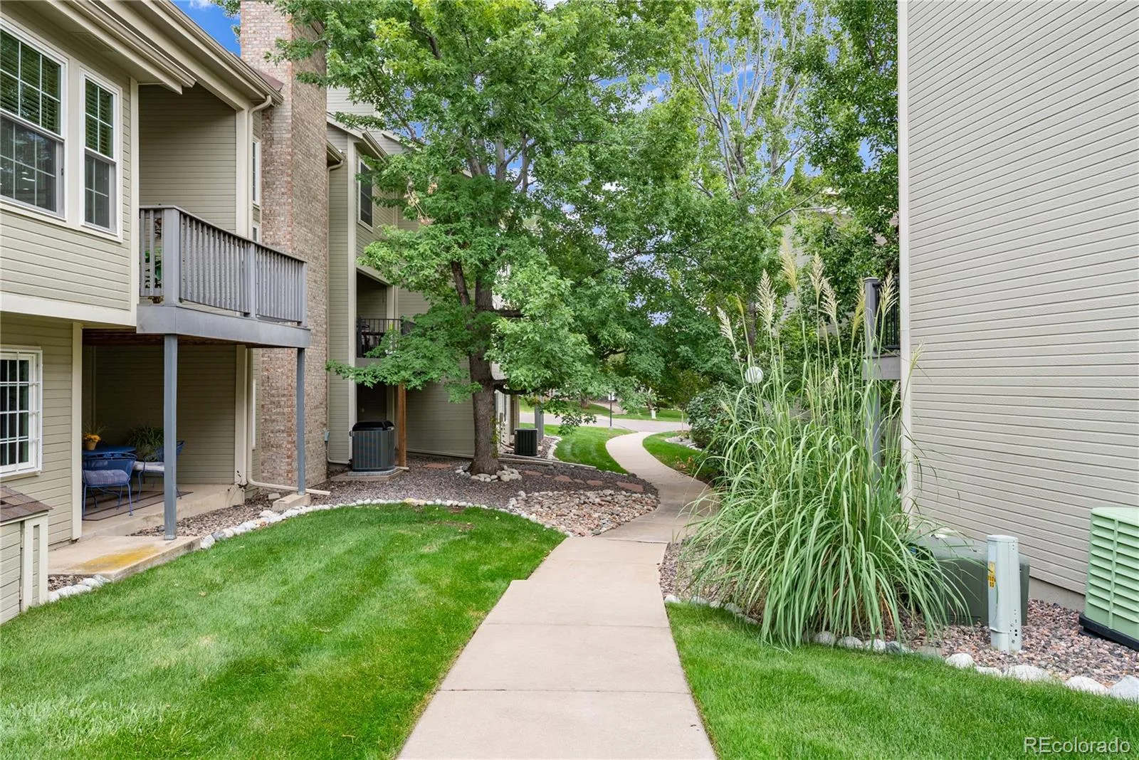 1576 E Nichols Circle Centennial CO 80122 | MLS #REC4720870 08202026201930 1600 32