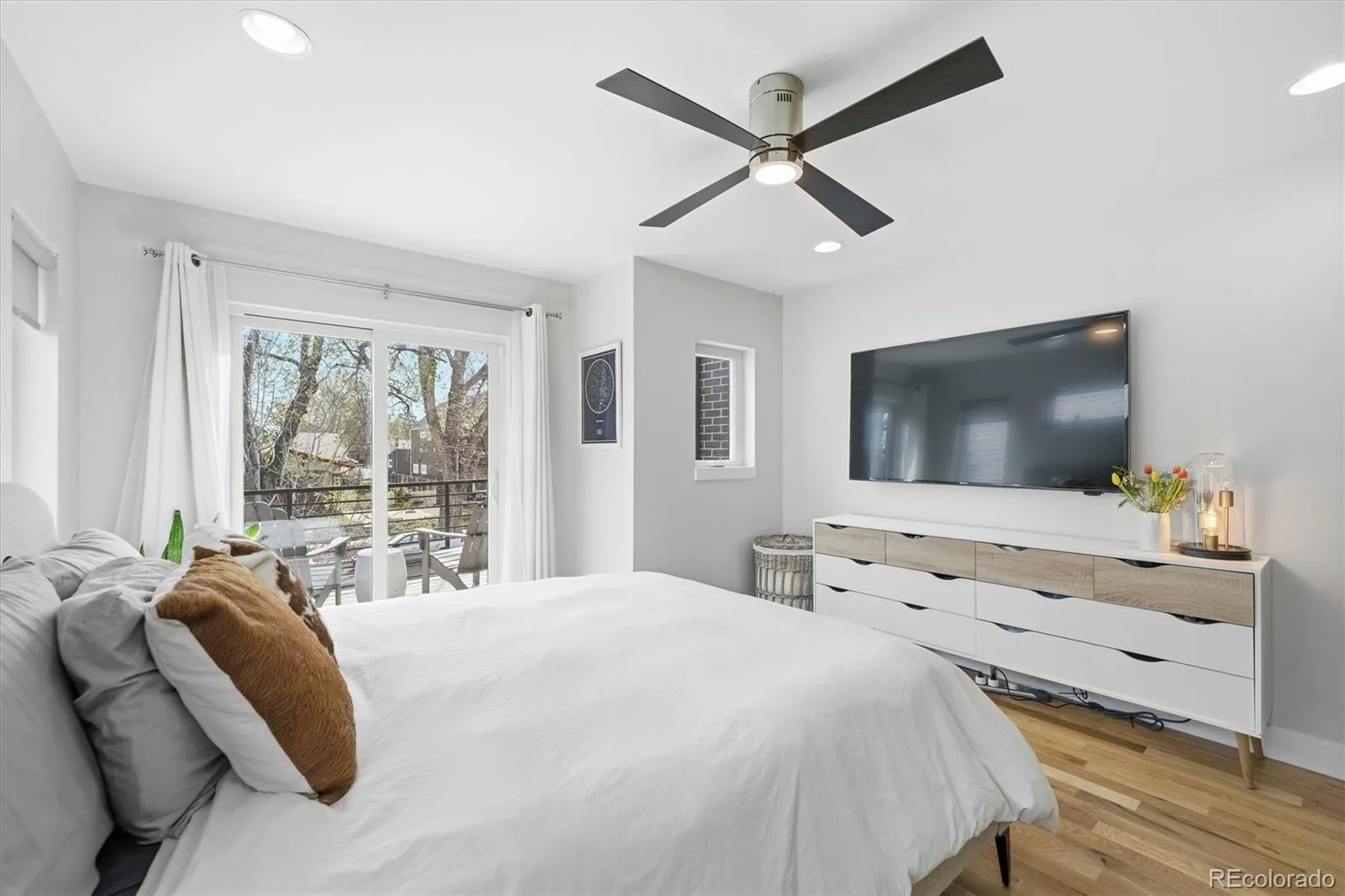 04102026135136 1600 18