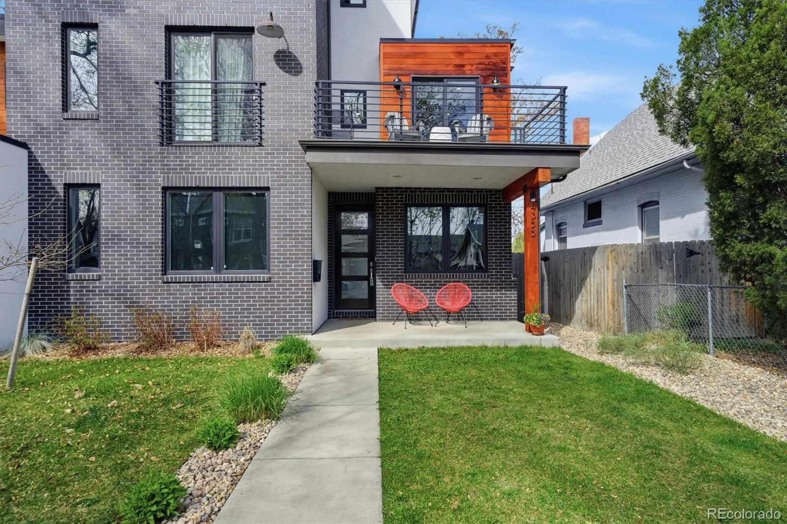 04102026135136 1600 2