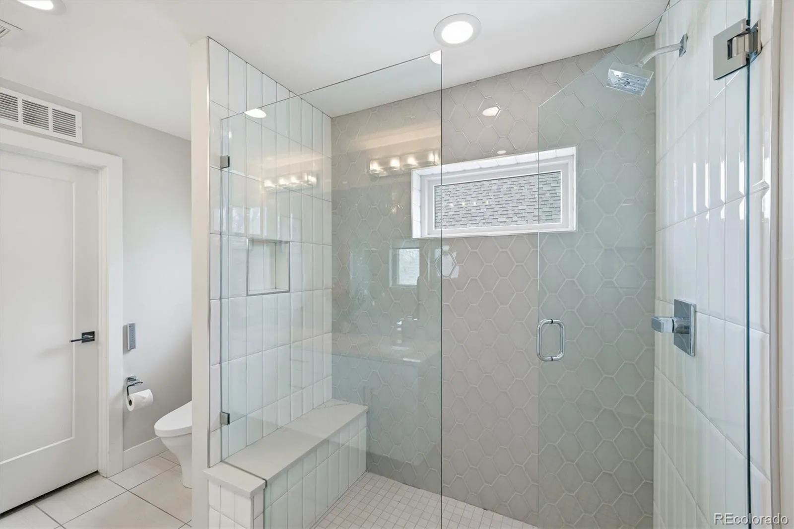 04102026135136 1600 22