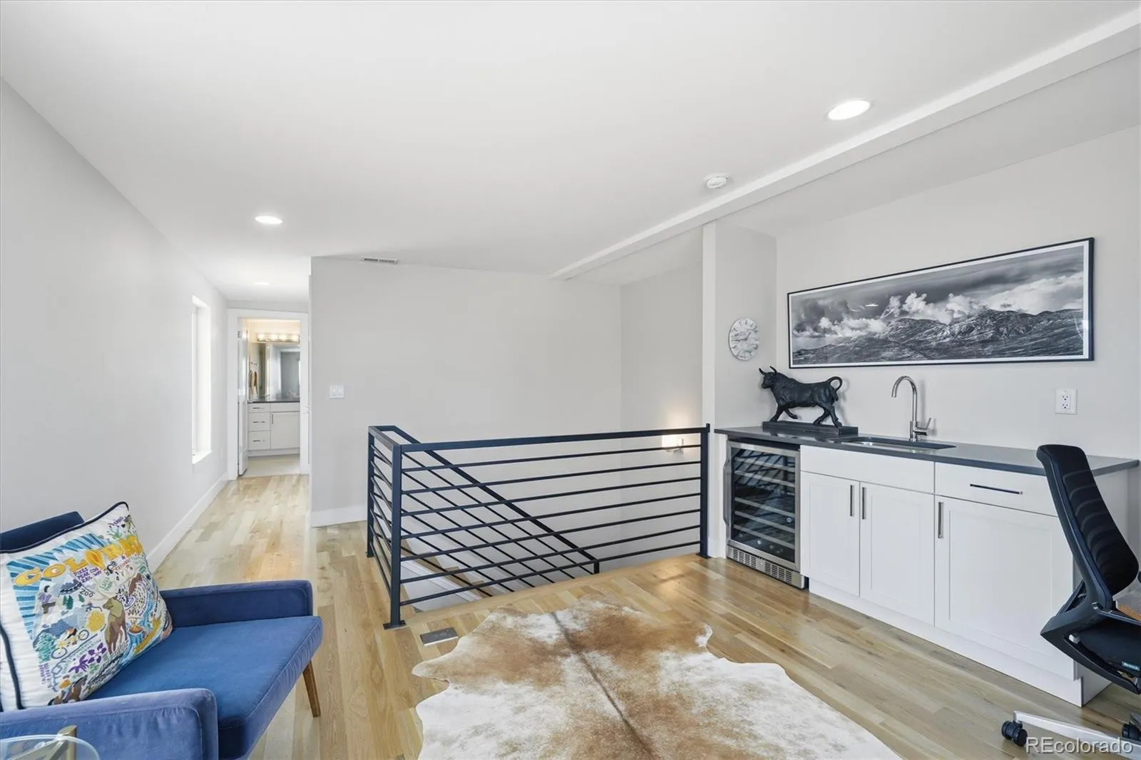 04102026135136 1600 35