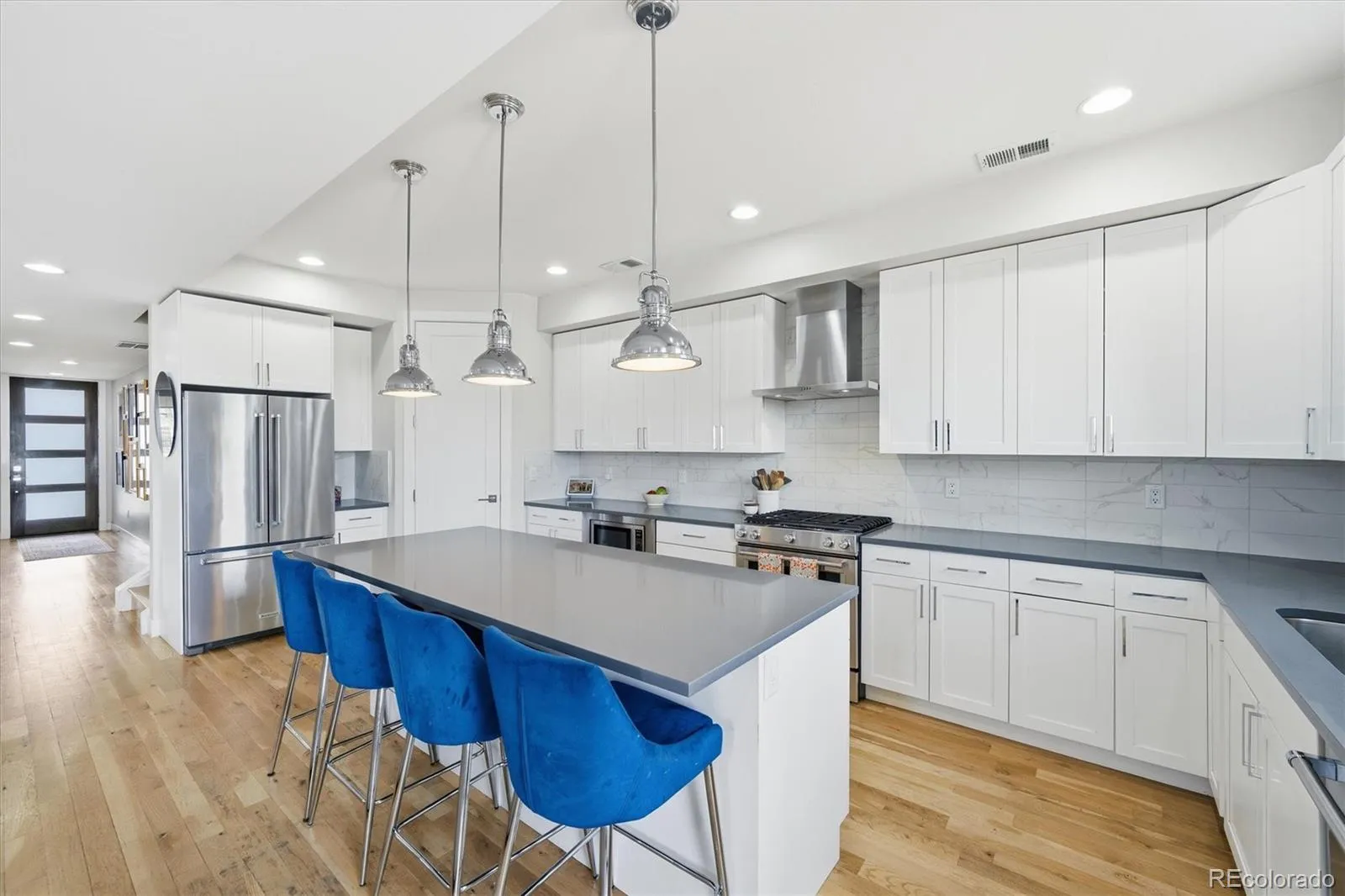 04102026135136 1600 8