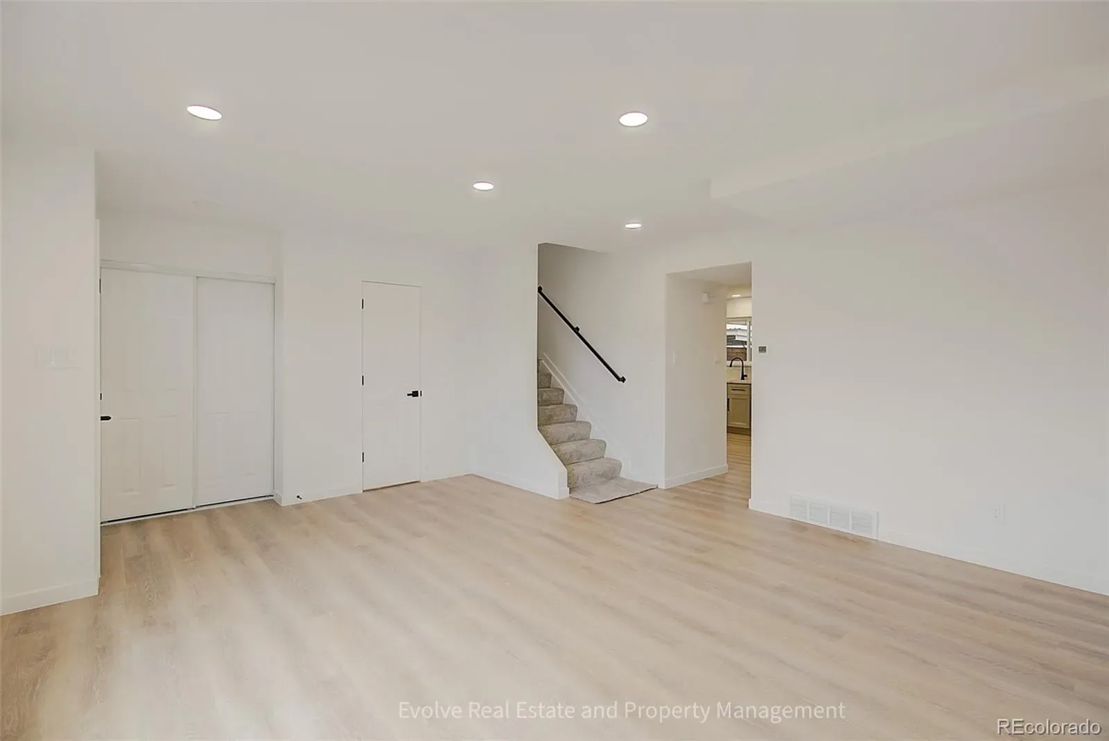9014 E Mansfield Avenue Denver CO 80237 MLS #REC4722995 03182026031815 1600 16