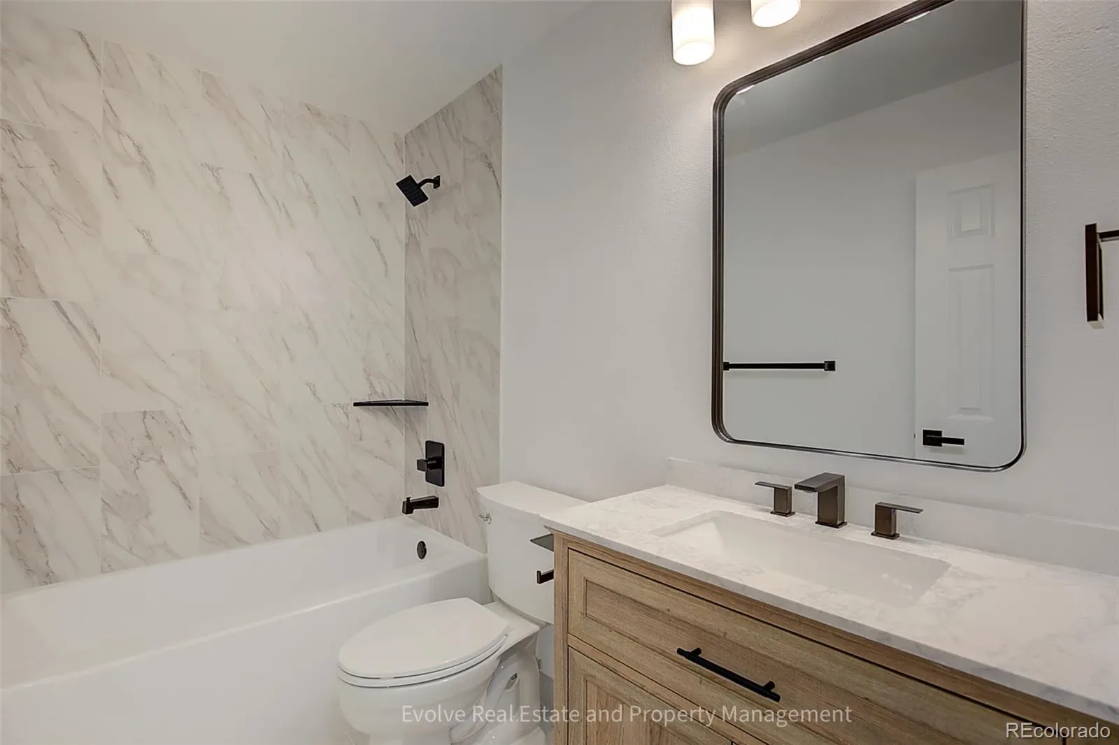 9014 E Mansfield Avenue Denver CO 80237 MLS #REC4722995 03182026031815 1600 23