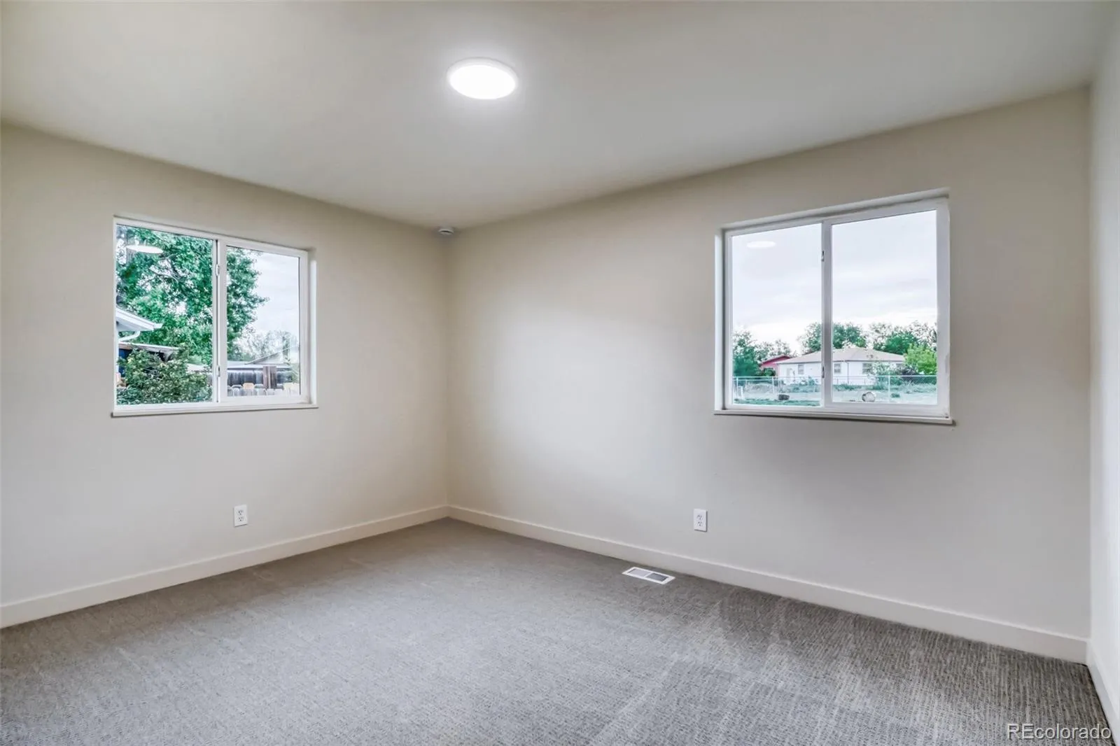 5326 Vaughn Street Denver CO 80239 MLS #REC4725738 05232026094158 1600 14