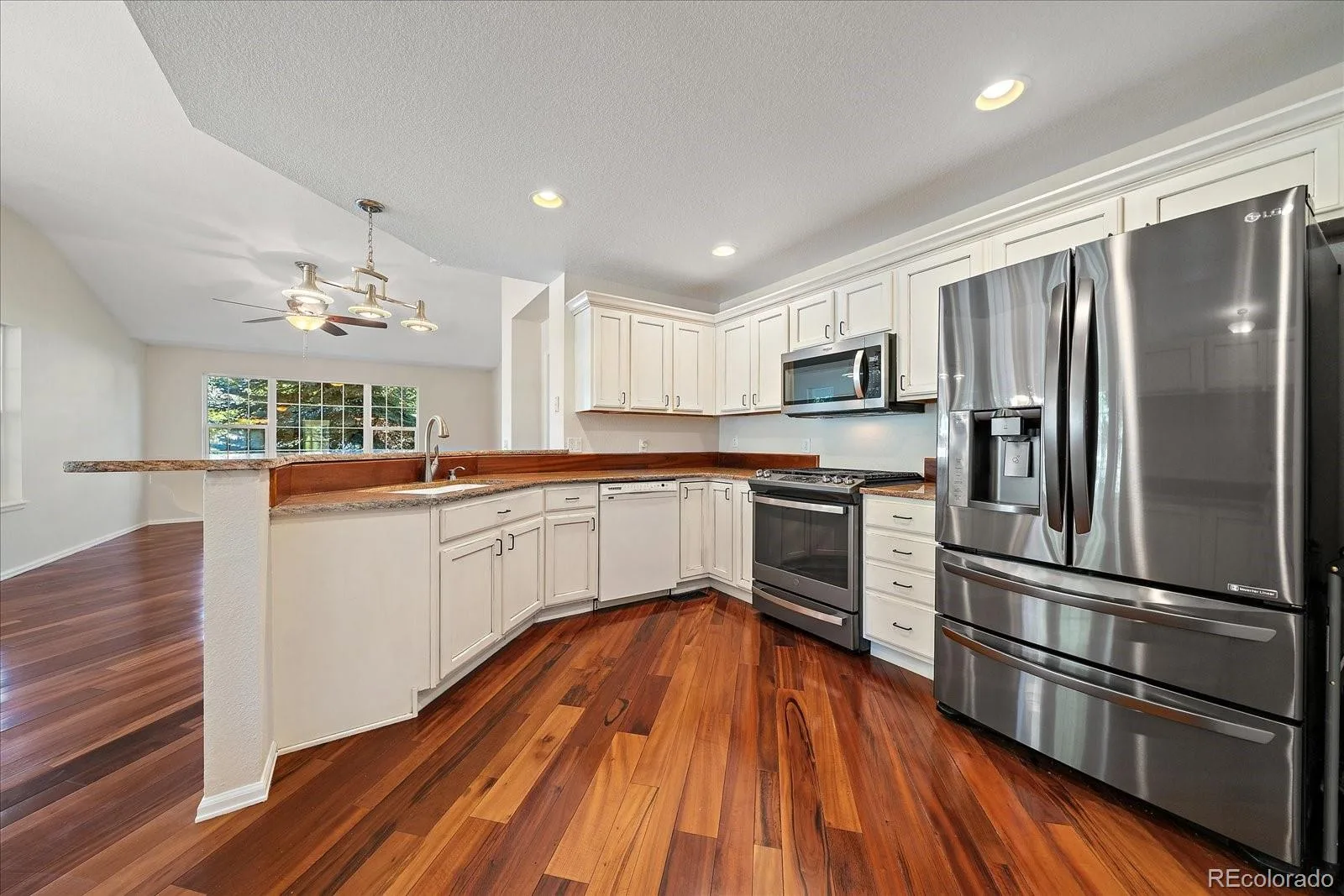 23703 E Kettle Place Aurora CO 80016 | MLS #REC4726605 08172026175820 1600 9