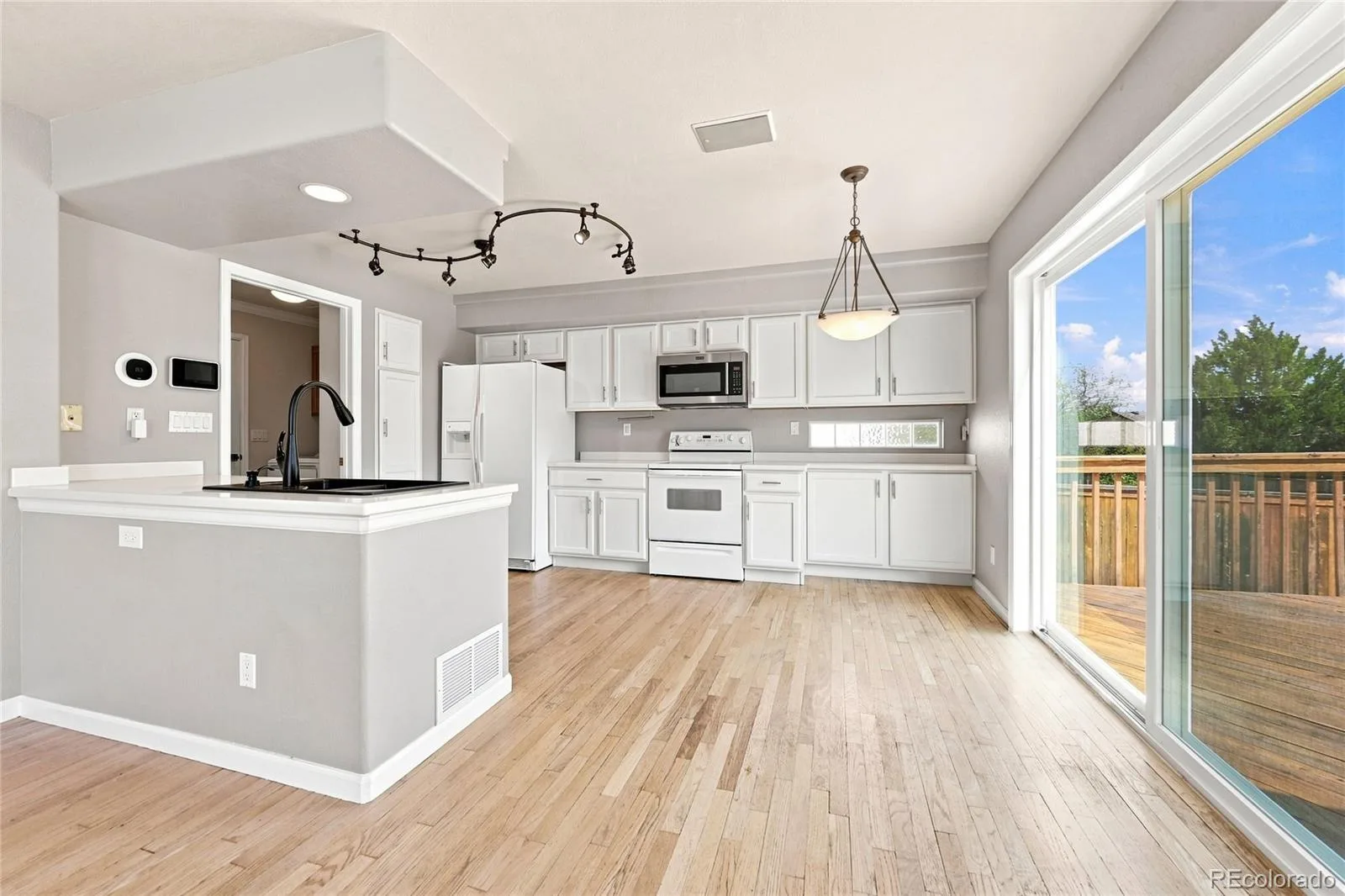 4486 Lyndenwood Point Highlands Ranch CO 80130 | MLS #REC4729348 08122026230837 1600 10