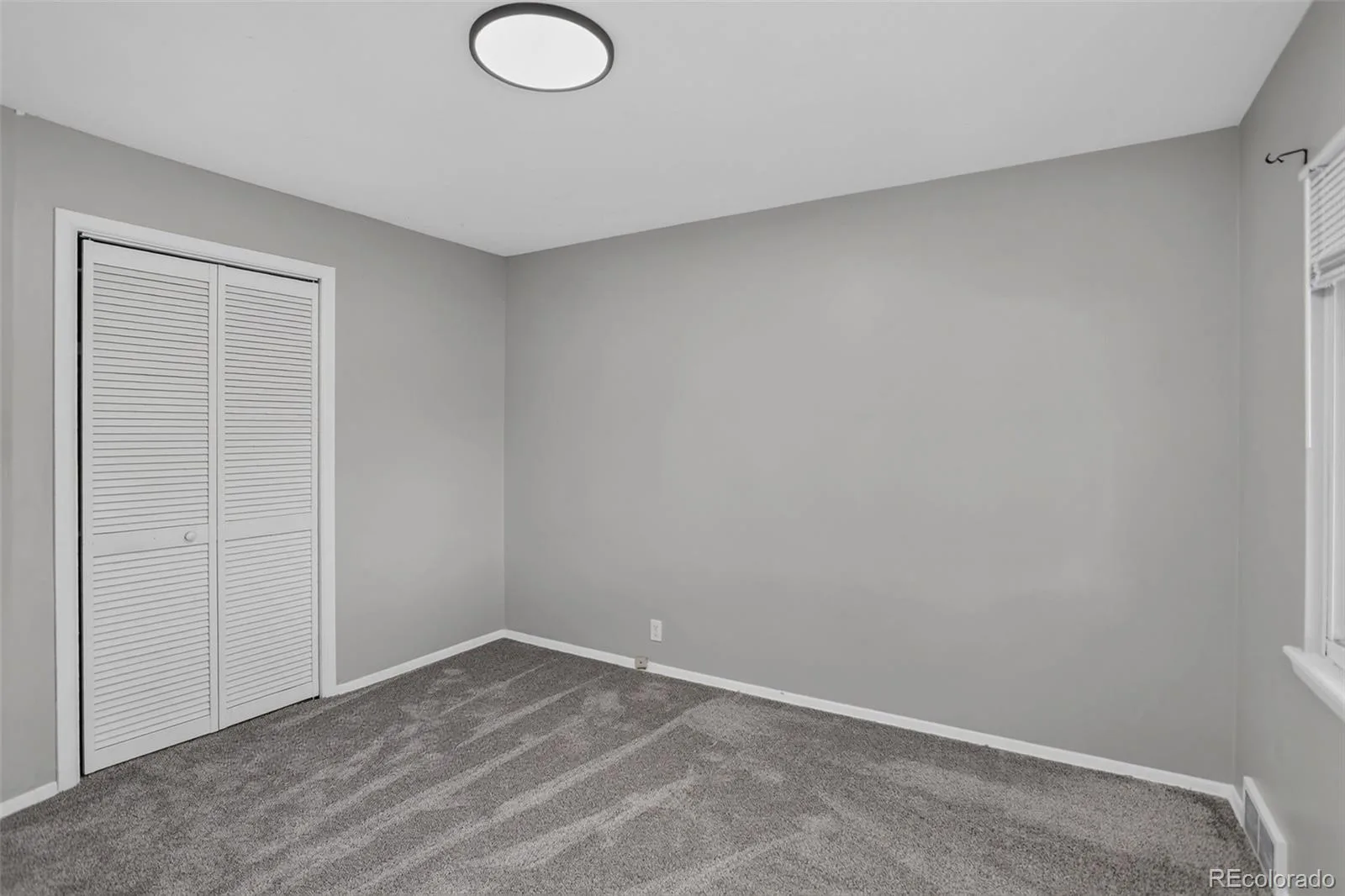 1081 S Knox Court Denver CO 80219 | MLS #REC4729551 08222026033541 1600 14
