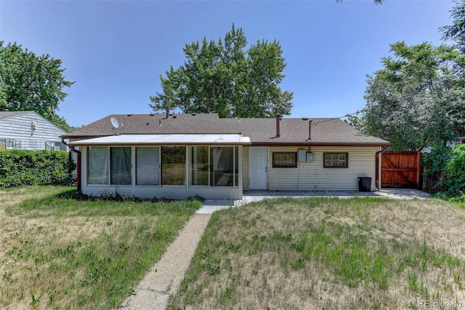 1081 S Knox Court Denver CO 80219 | MLS #REC4729551 08222026033541 1600 18