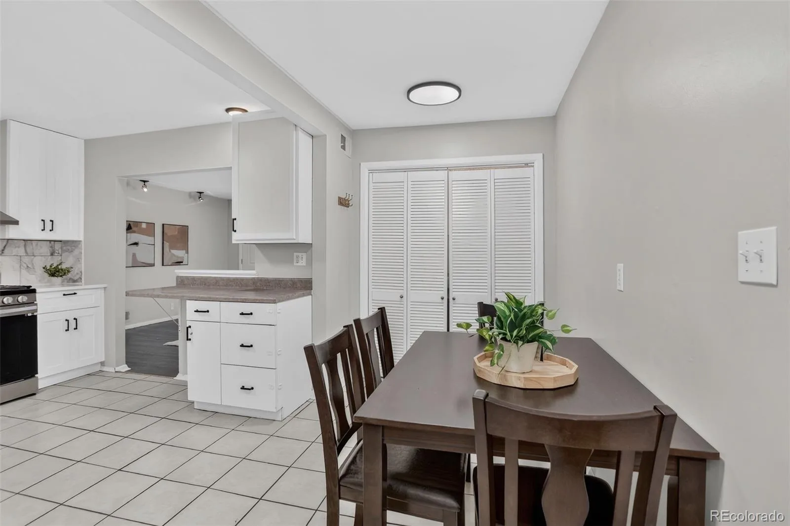 1081 S Knox Court Denver CO 80219 | MLS #REC4729551 08222026033541 1600 5