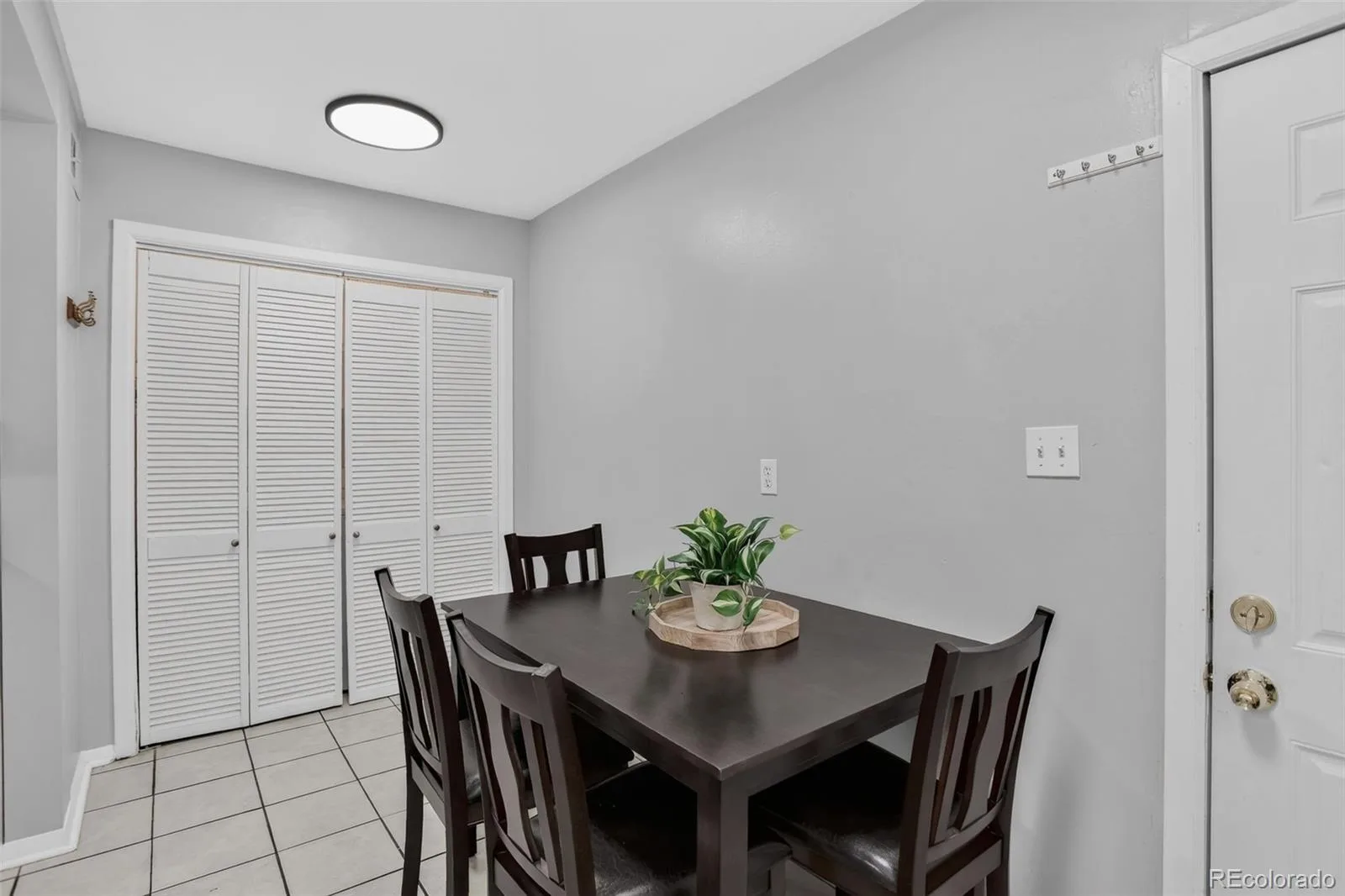 1081 S Knox Court Denver CO 80219 | MLS #REC4729551 08222026033541 1600 6