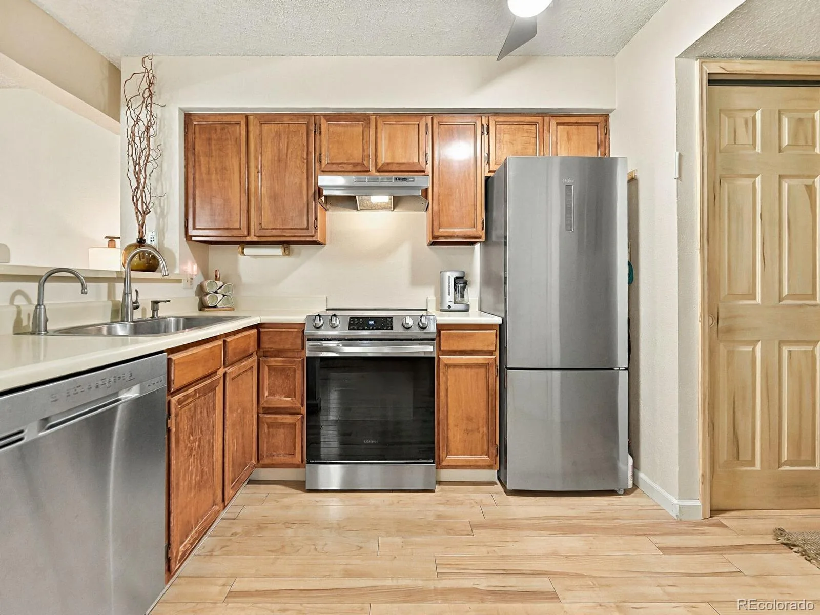 13823 E Lehigh Avenue #A Aurora CO 80014 | MLS #REC4731525 09272026031542 1600 9