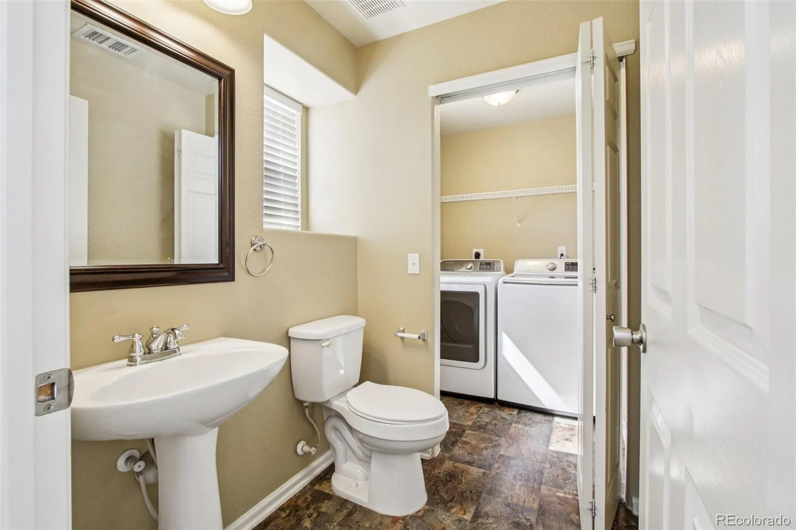 5888 Biscay Street #D Denver CO 80249 MLS #REC4733587 05092026024318 1600 9