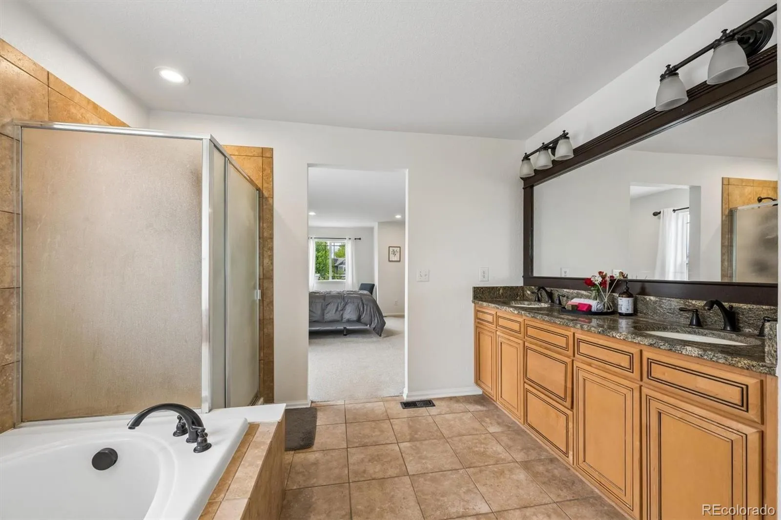23520 E Portland Way Aurora CO 80016 MLS #REC4733963 05202026200406 1600 15