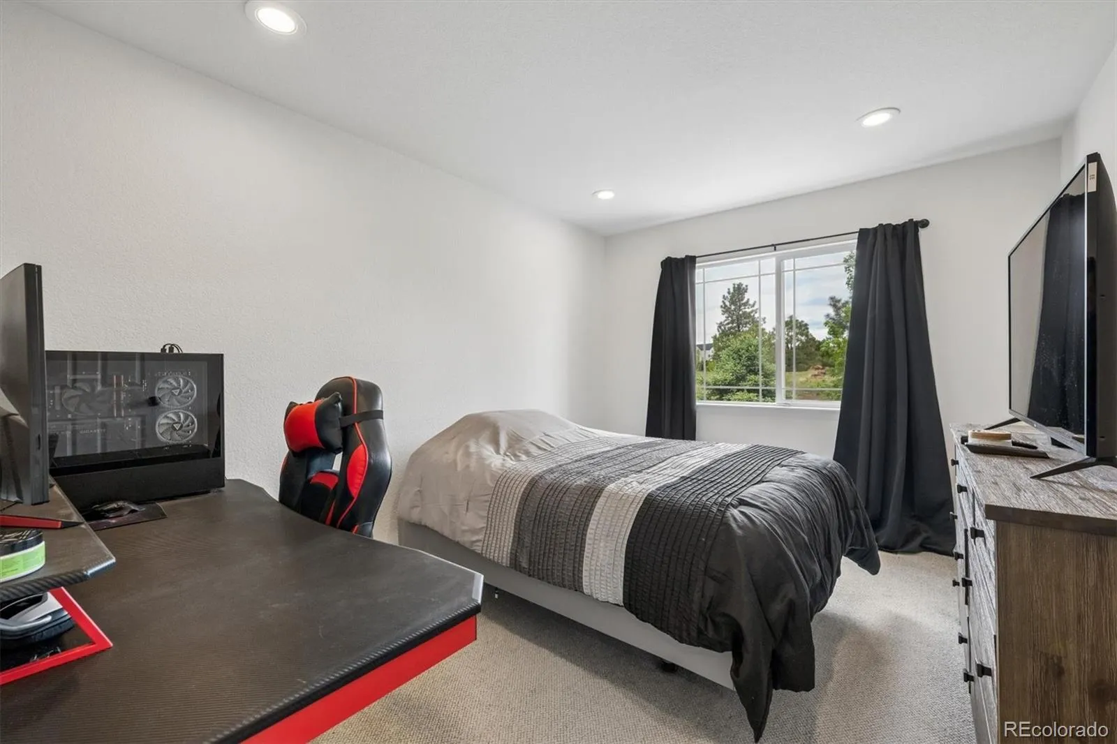23520 E Portland Way Aurora CO 80016 MLS #REC4733963 05202026200406 1600 16