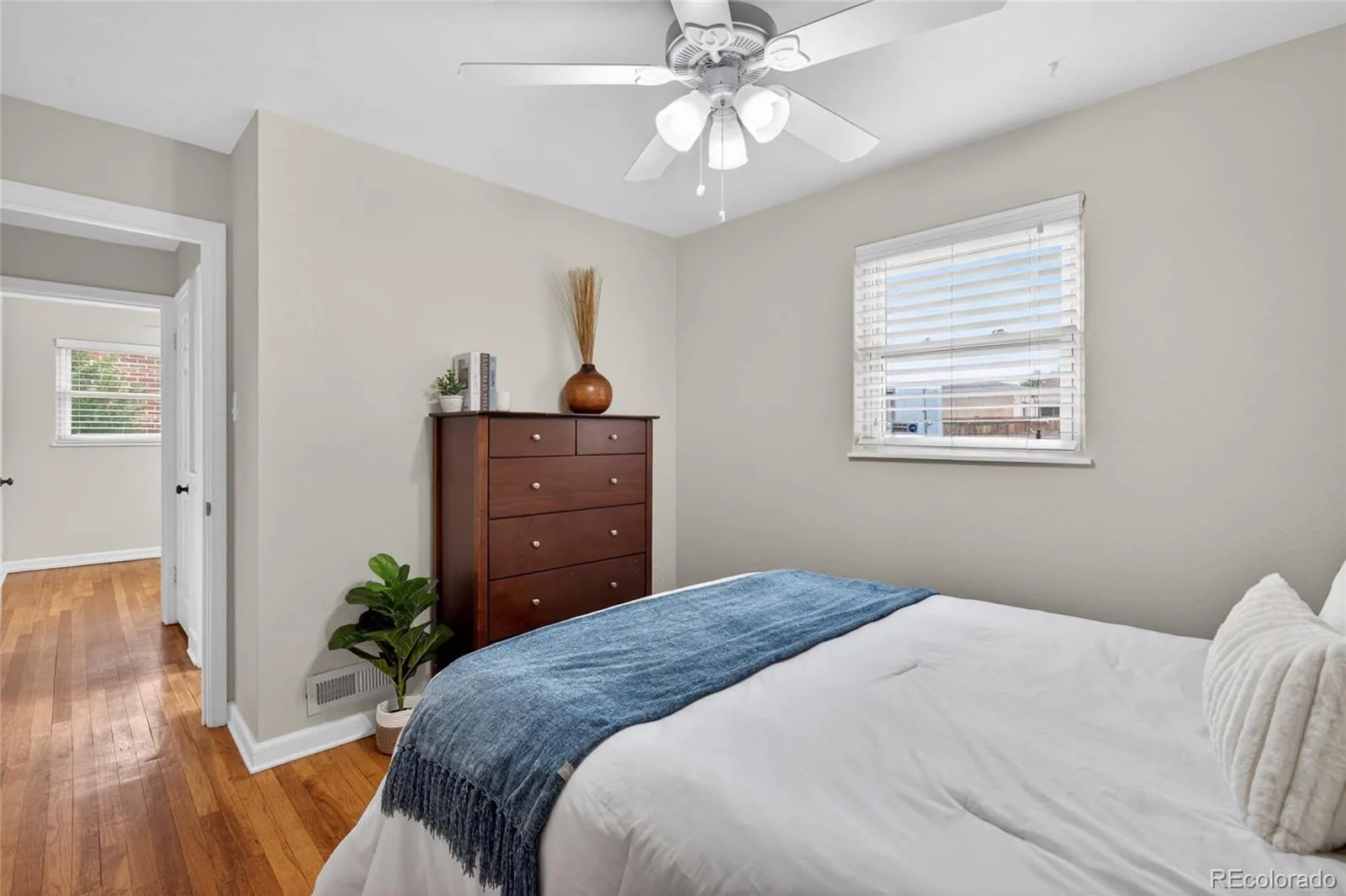 855 S Decatur Street Denver CO 80219 | MLS #REC4736326 07012026202754 1600 19