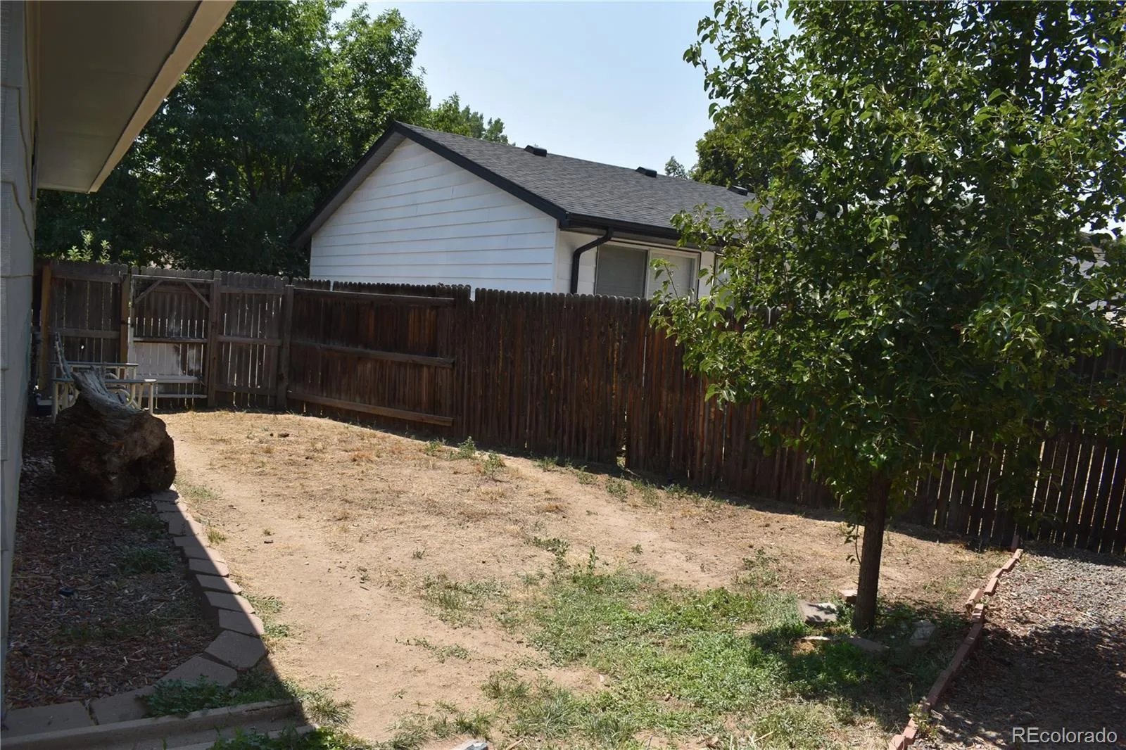 1650 Biscay Circle Aurora CO 80011 | MLS #REC4737627 08072026223247 1600 23