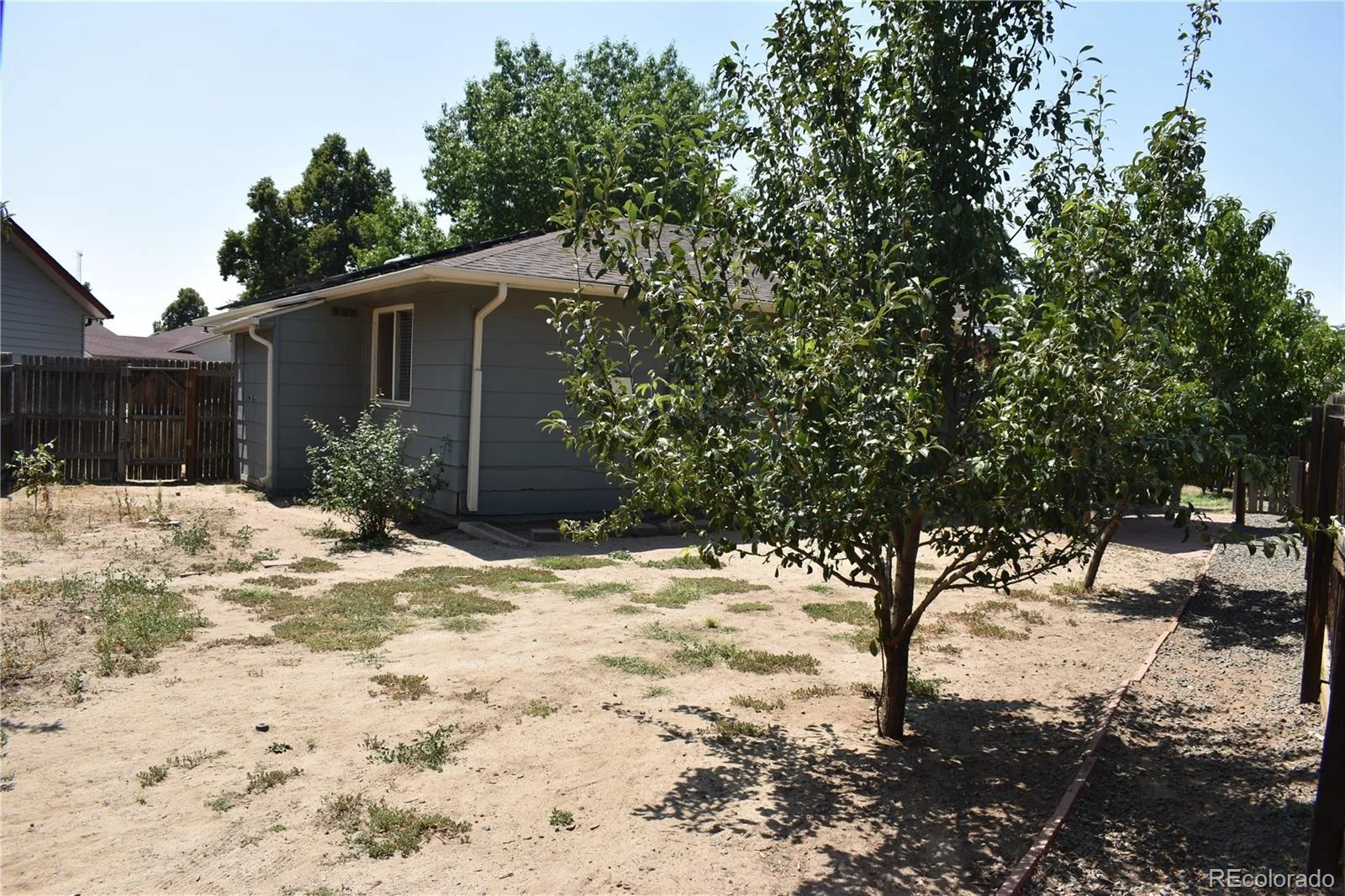 1650 Biscay Circle Aurora CO 80011 | MLS #REC4737627 08072026223247 1600 25