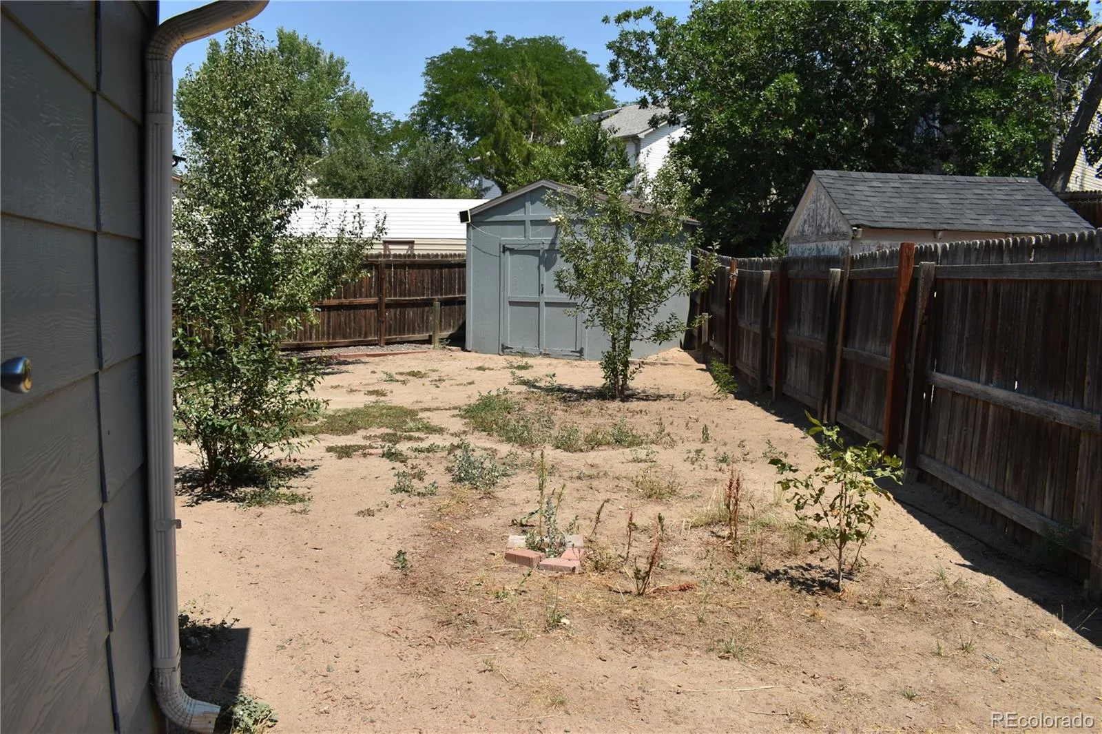 1650 Biscay Circle Aurora CO 80011 | MLS #REC4737627 08072026223247 1600 27