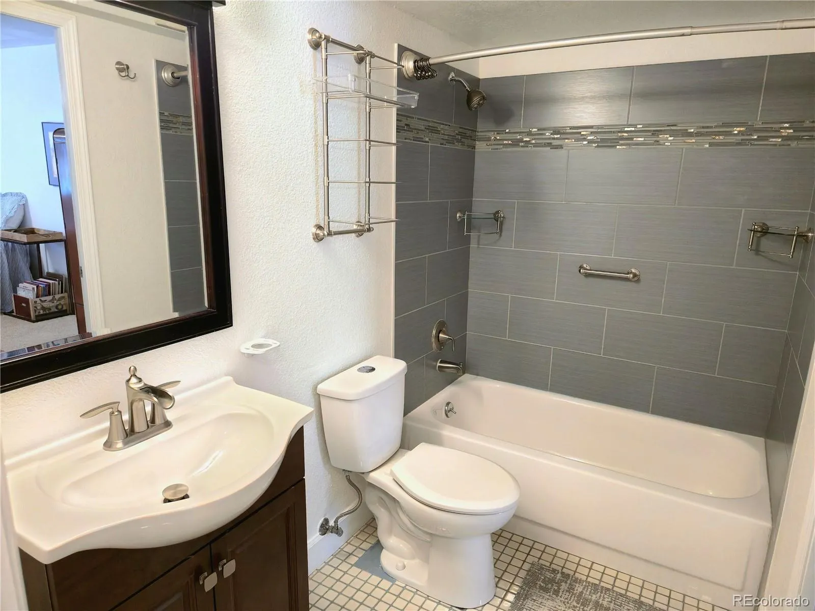 2880 S Locust Street #302N Denver CO 80222 MLS #REC4739154 04282026185053 1600 16