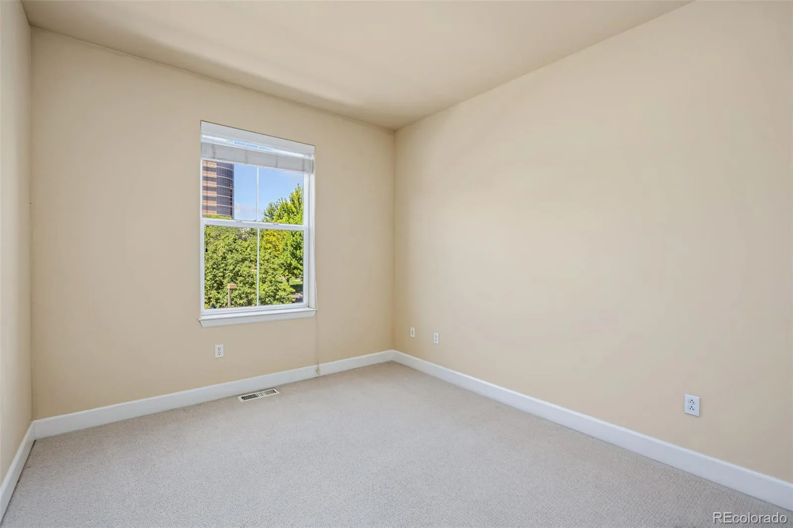 5448 DTC Parkway Greenwood Village CO 80111 | MLS #REC4742252 07222026163540 1600 18