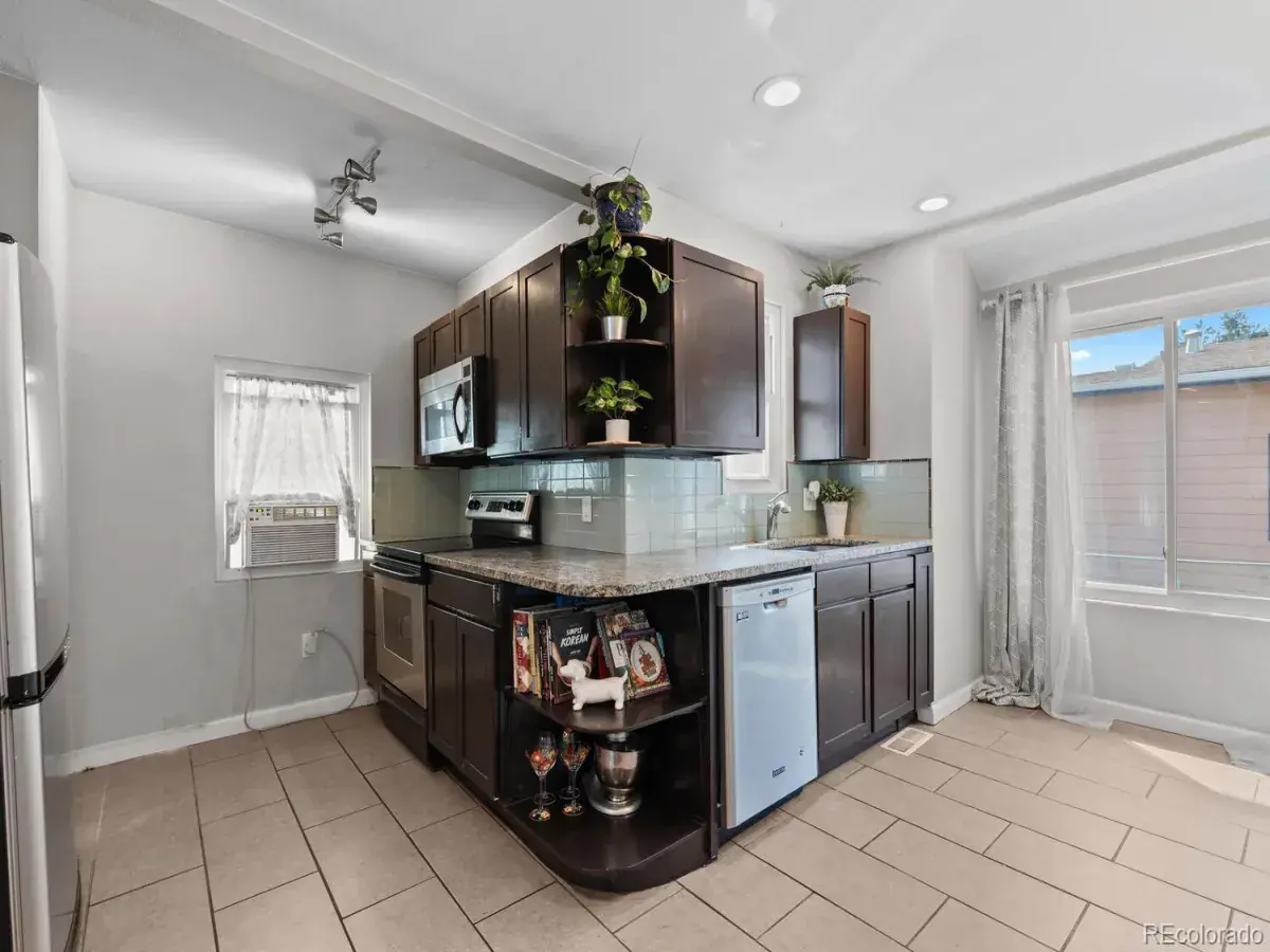 09042025173108 1200 10