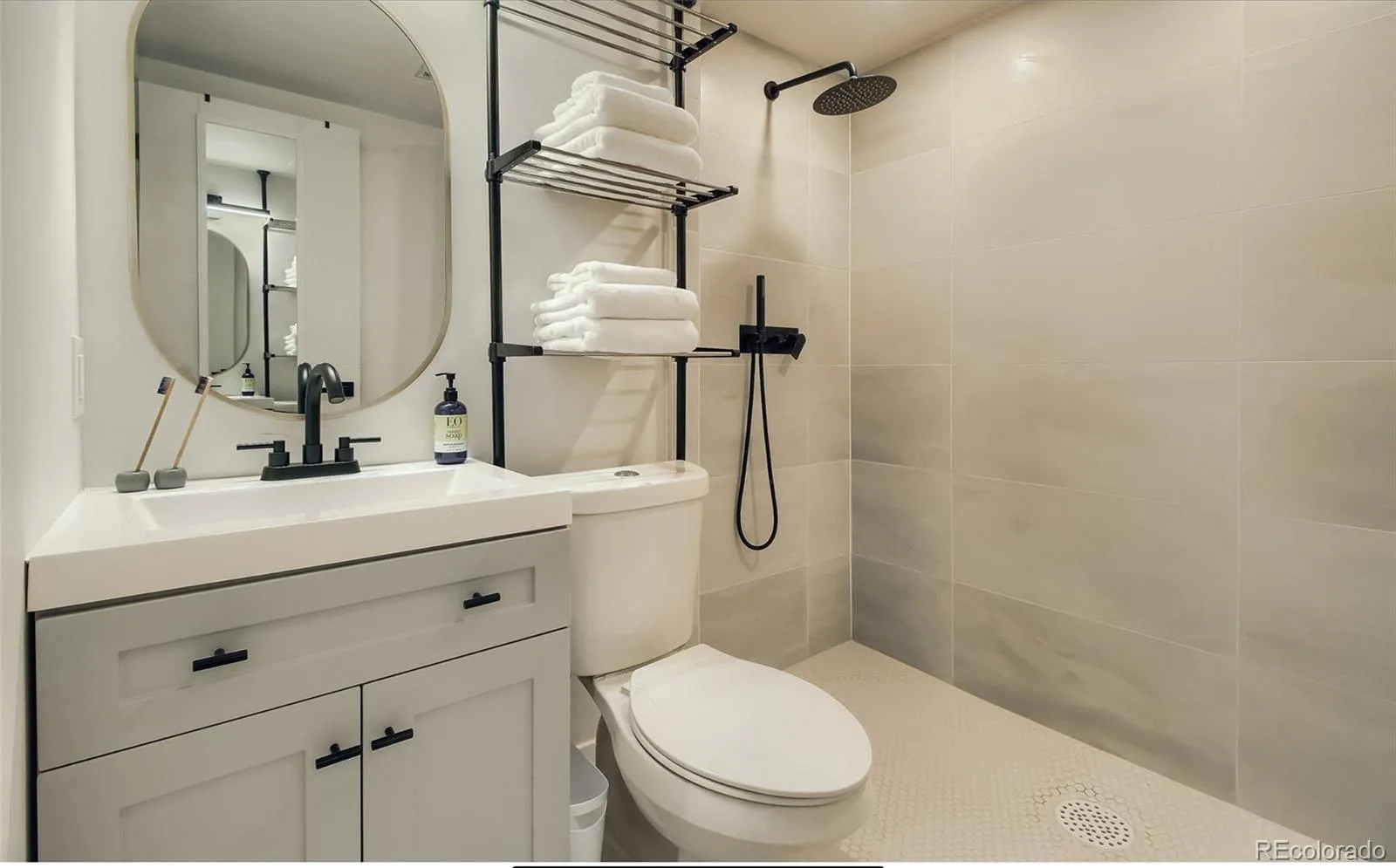 8370 Sheridan Court Arvada CO 80003 MLS #REC4744792 07142026151825 1600 18