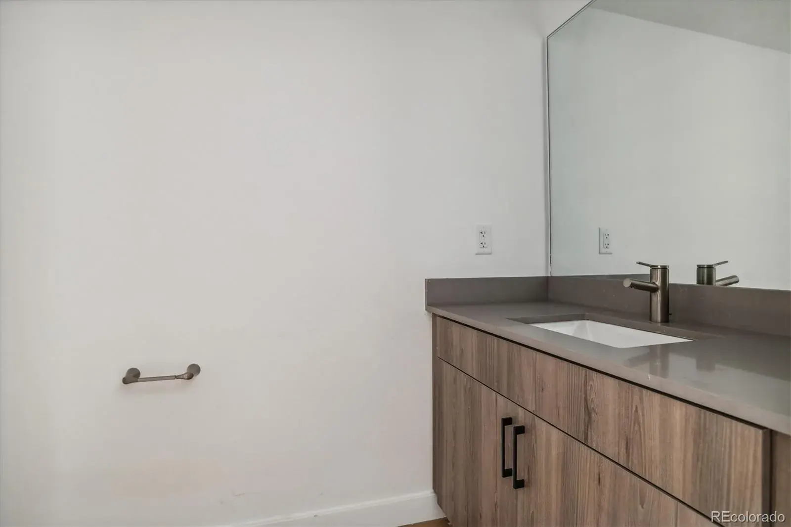 3575 Chestnut Place #402 Denver CO 80216 MLS #REC4744914 09072025222919 1600 9
