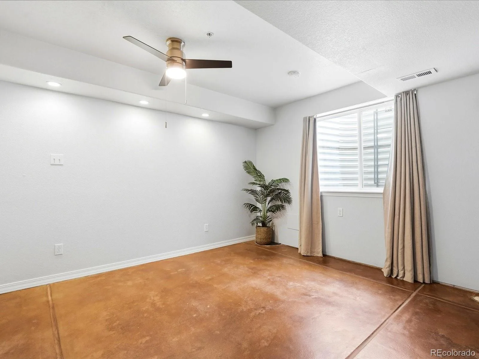 2671 Cutters Circle #102 Castle Rock CO 80108 | MLS #REC4745550 08192026163518 1600 25