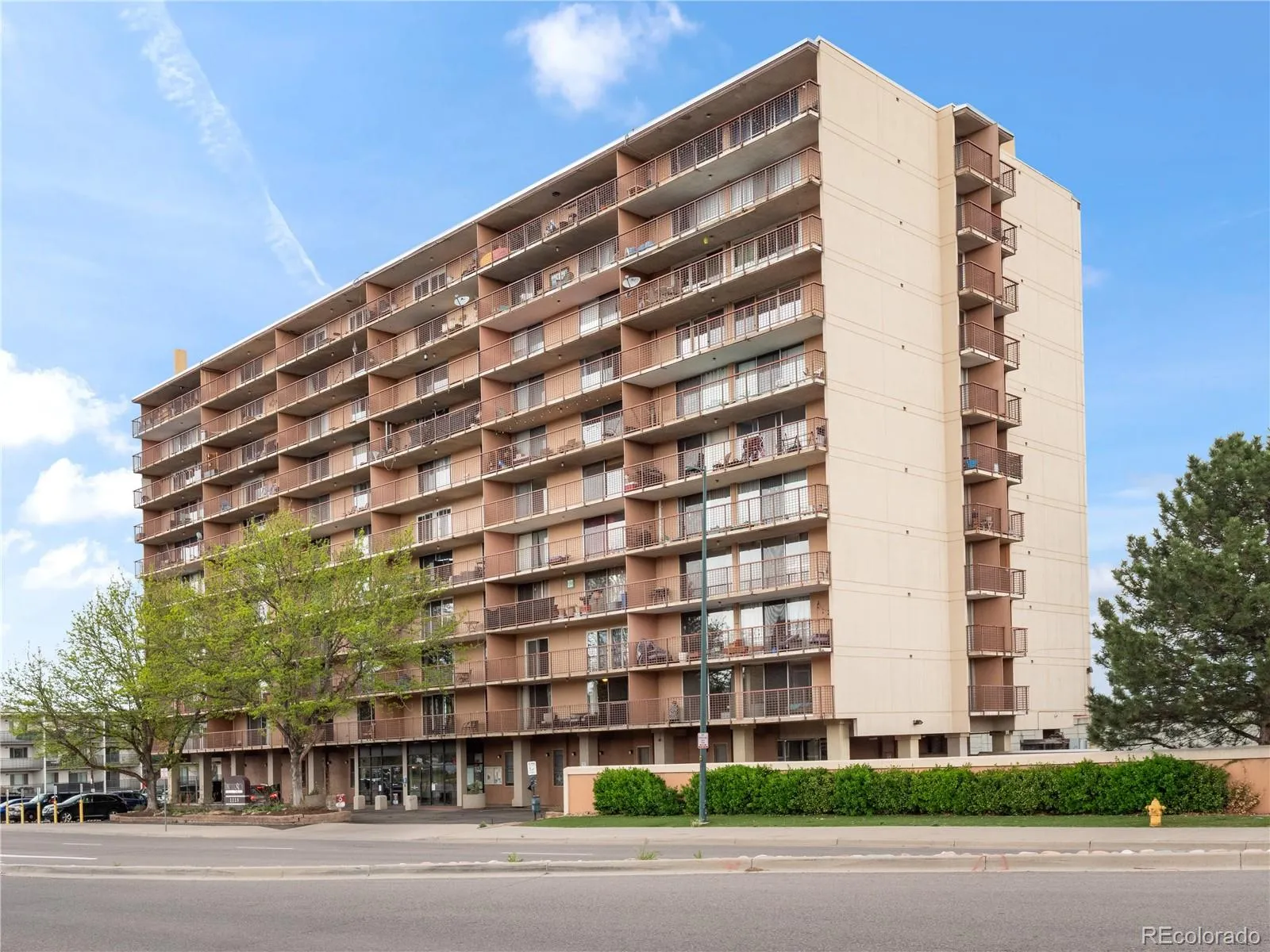 2225 Buchtel Boulevard #601 Denver CO 80210 MLS #REC4746853 04102026183125 1600 1