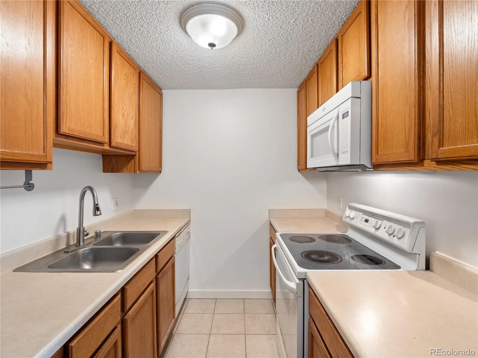 2225 Buchtel Boulevard #601 Denver CO 80210 MLS #REC4746853 04102026183125 1600 5