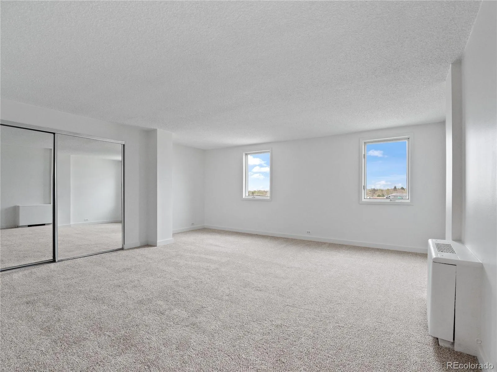 2225 Buchtel Boulevard #601 Denver CO 80210 MLS #REC4746853 04102026183125 1600 7