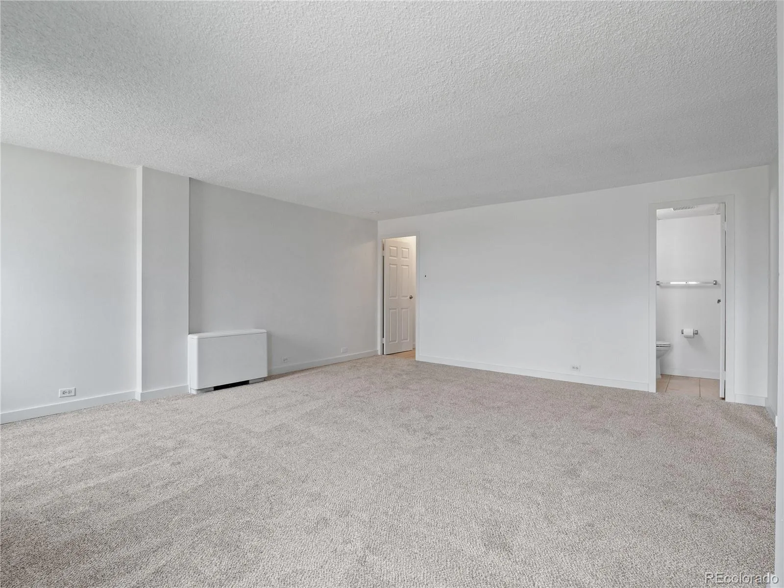 2225 Buchtel Boulevard #601 Denver CO 80210 MLS #REC4746853 04102026183125 1600 8