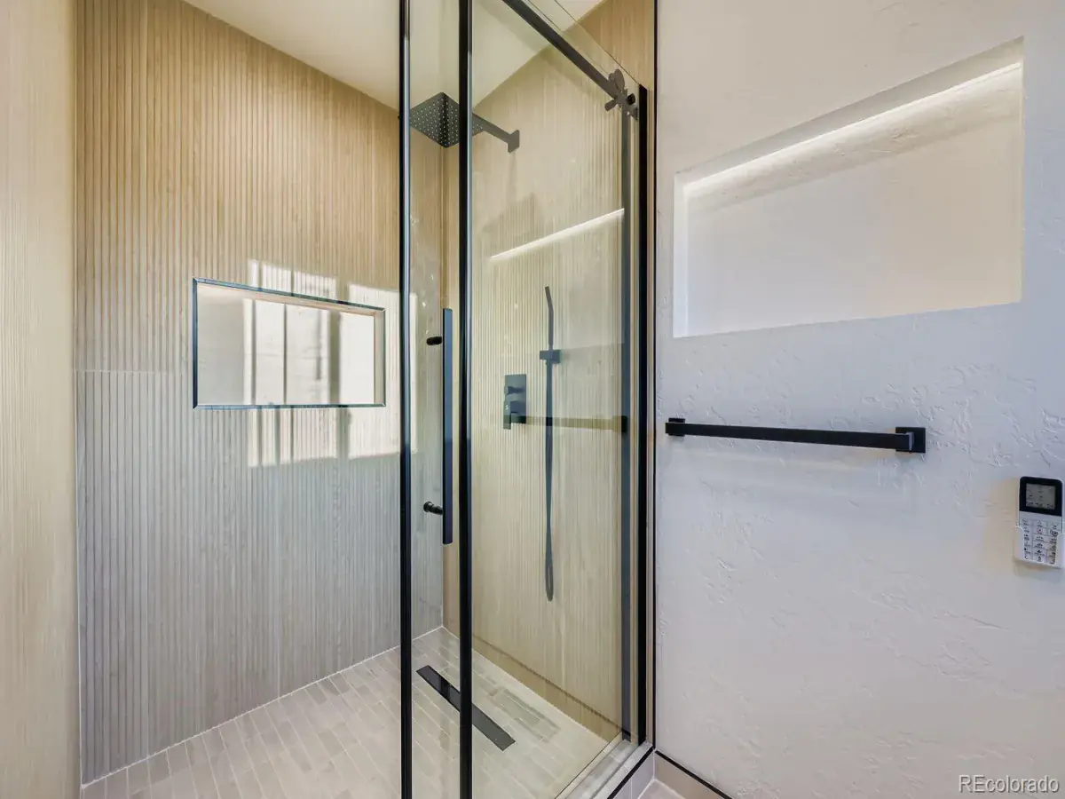 08142025213948 1200 10