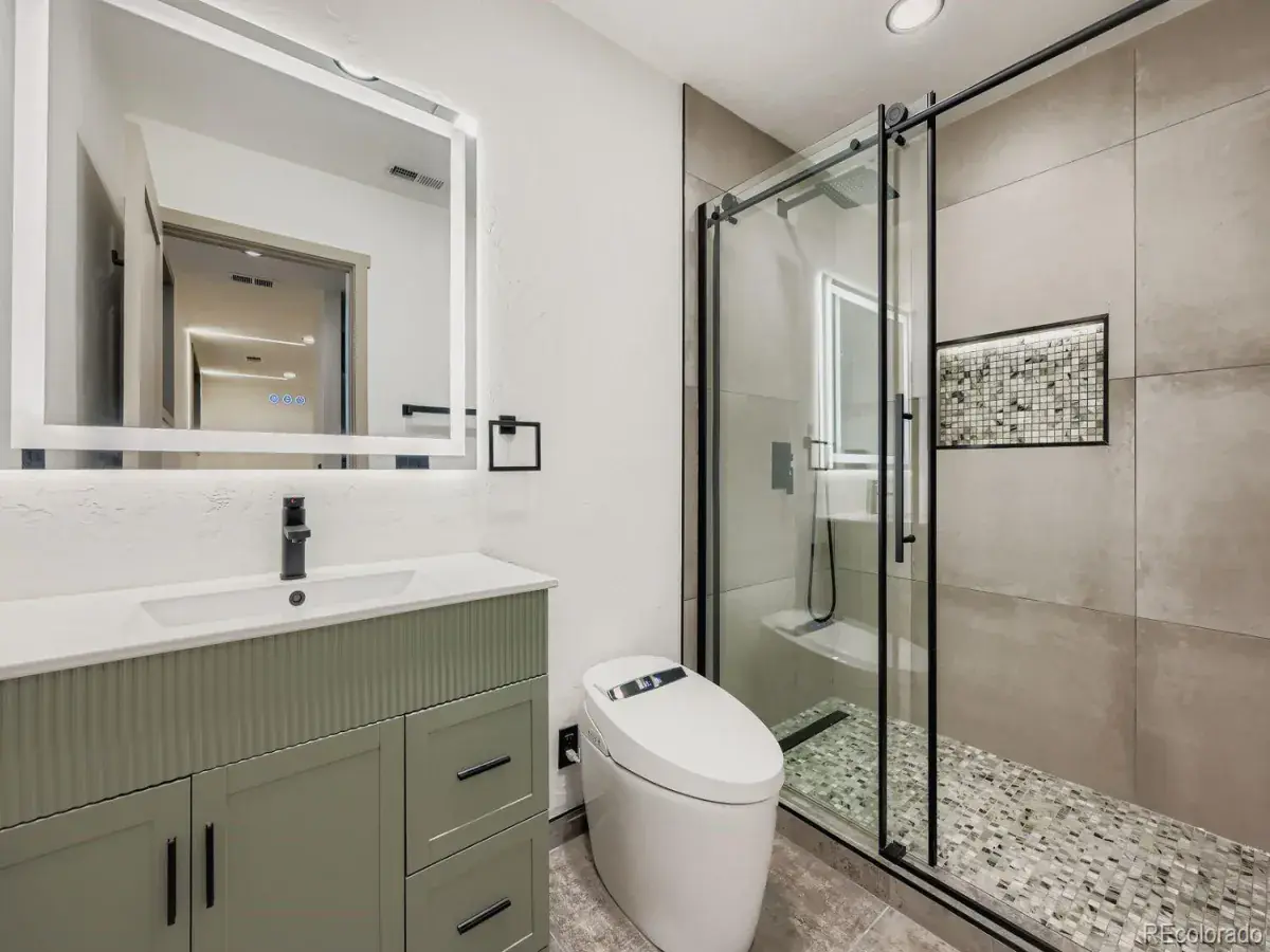 08142025213948 1200 34