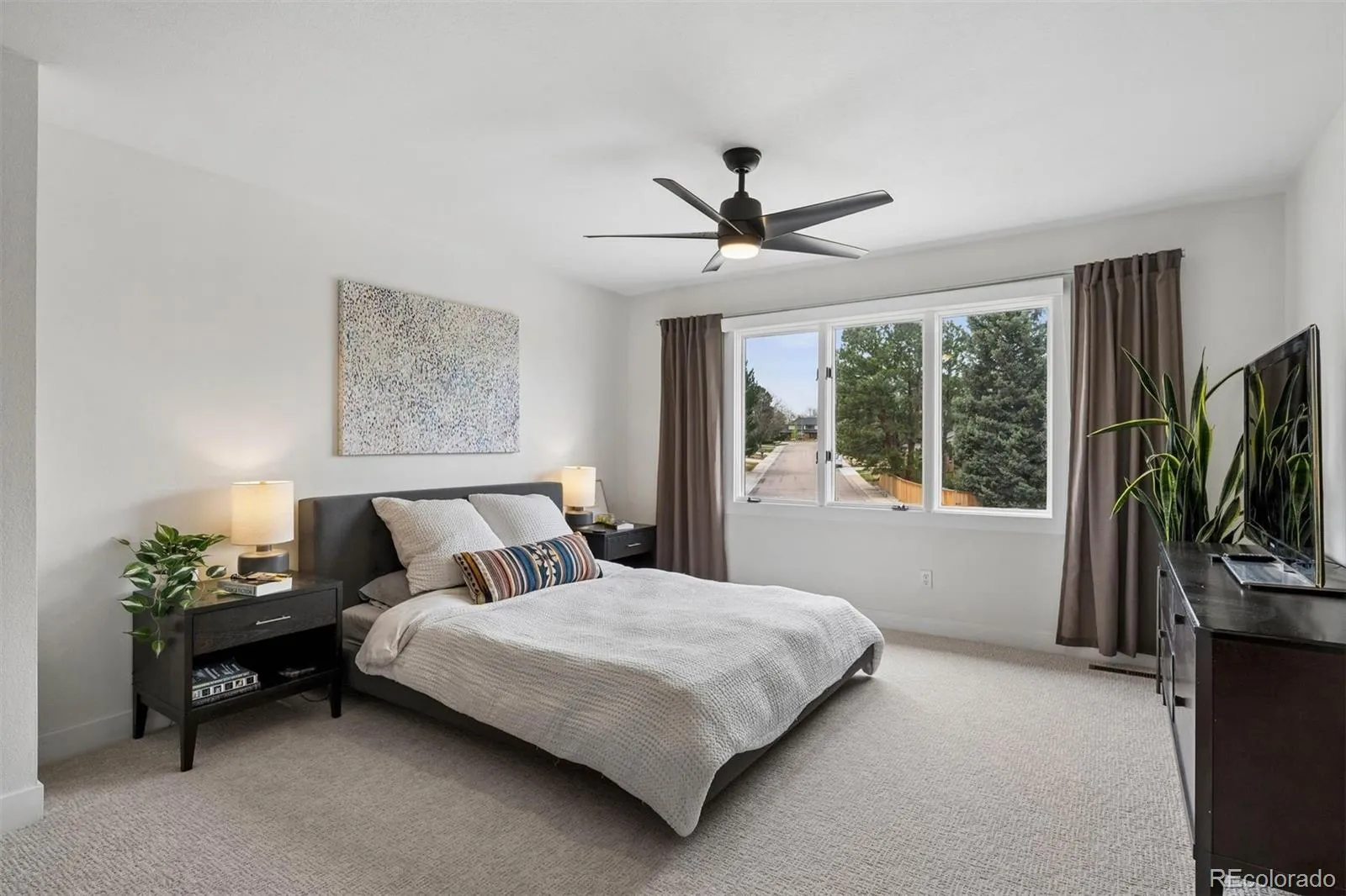 04162026174039 1600 18