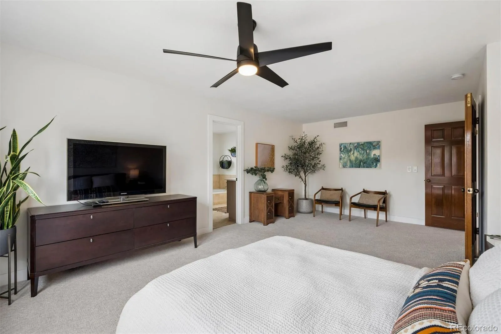 04162026174039 1600 19