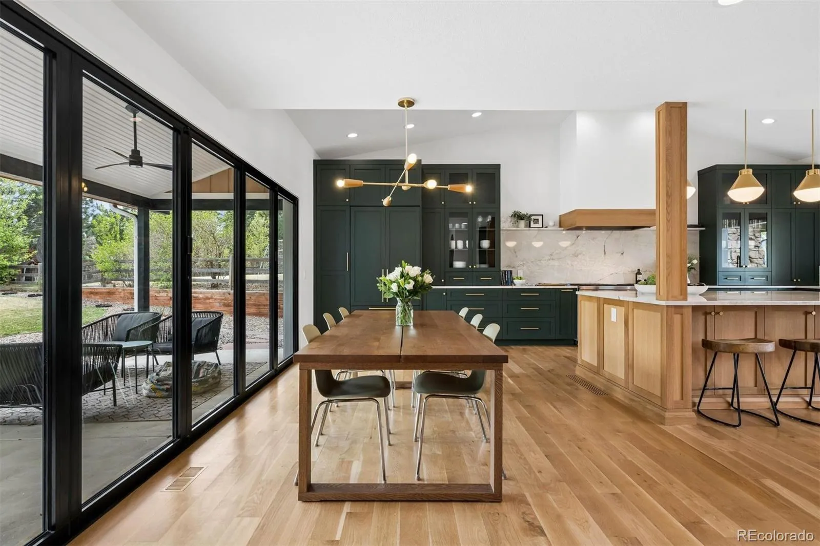 04162026174039 1600 8