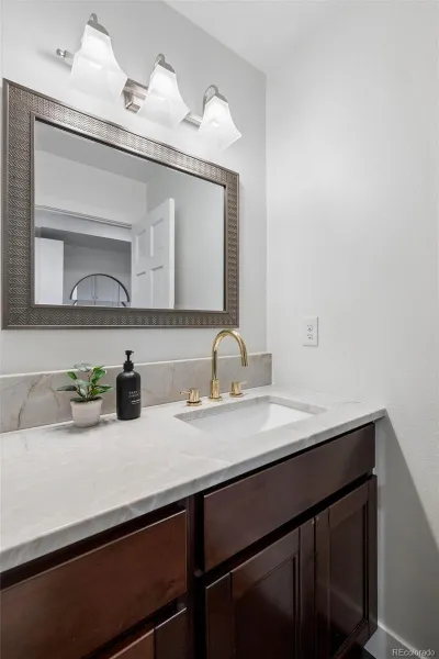 04162026174039 800 14