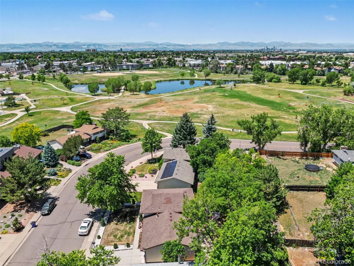11239 E Center Avenue Aurora CO 80012 MLS #REC4752274 06122026080919 1200 22