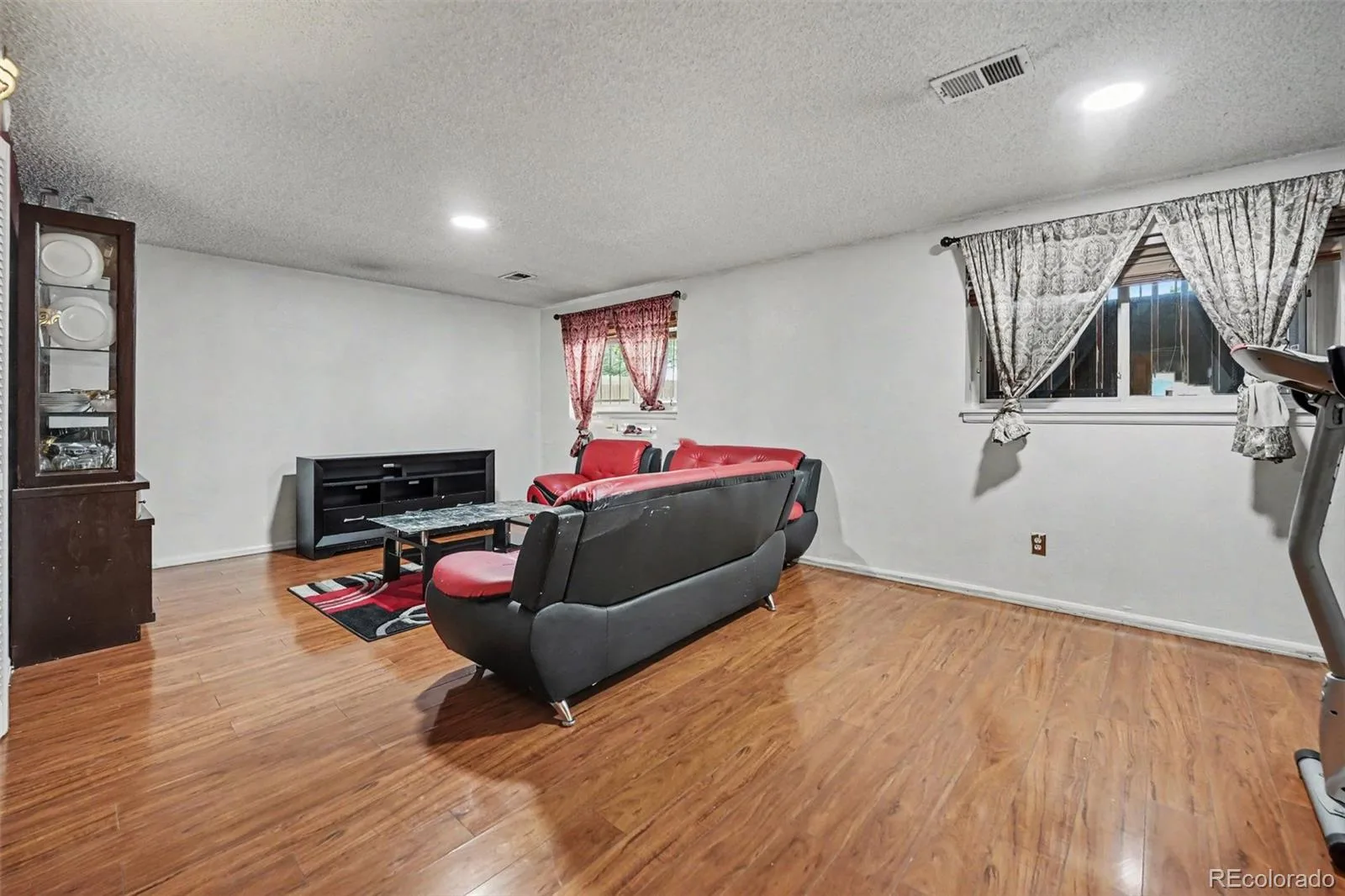 11239 E Center Avenue Aurora CO 80012 MLS #REC4752274 06122026080919 1600 10