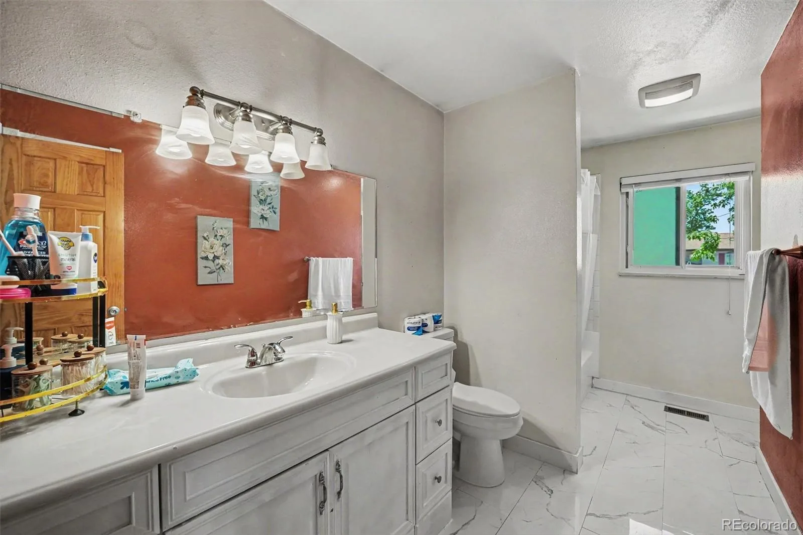 11239 E Center Avenue Aurora CO 80012 MLS #REC4752274 06122026080919 1600 12