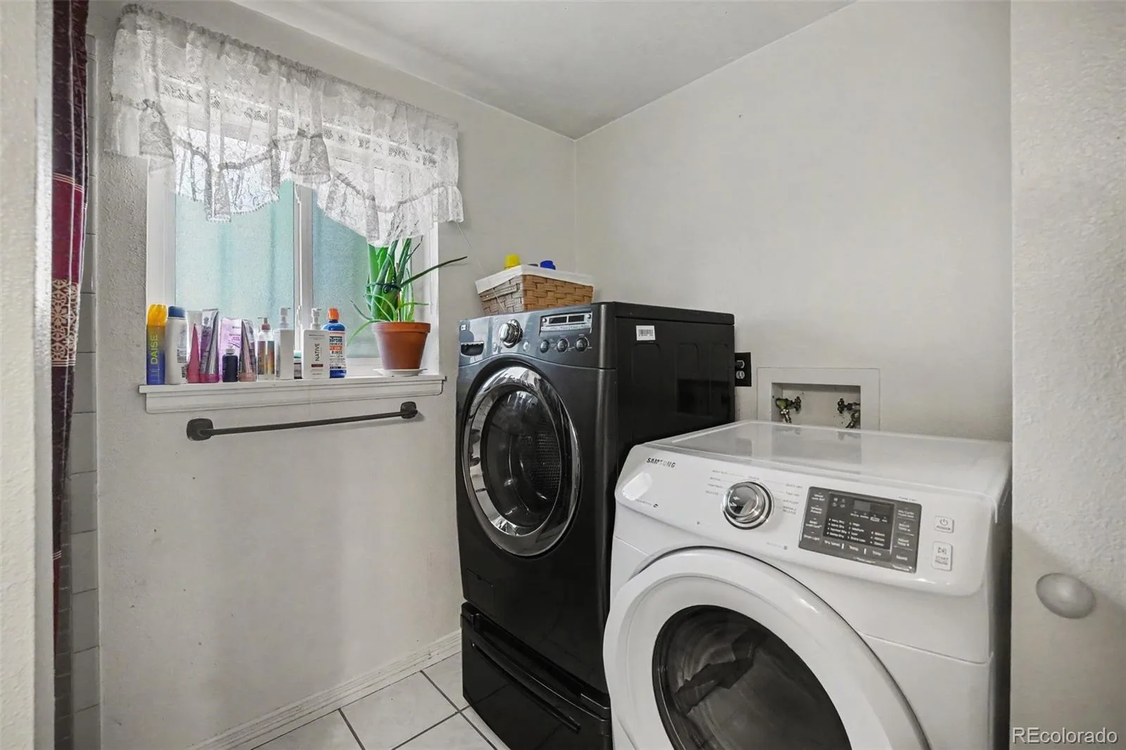 11239 E Center Avenue Aurora CO 80012 MLS #REC4752274 06122026080919 1600 17
