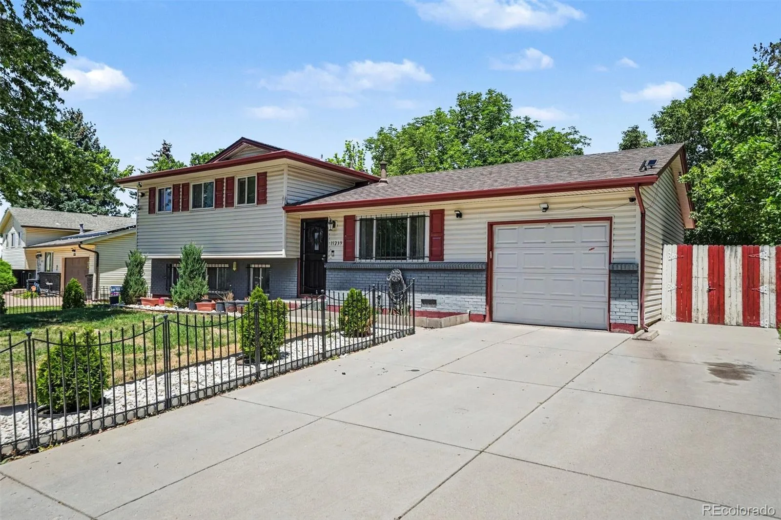 11239 E Center Avenue Aurora CO 80012 MLS #REC4752274 06122026080919 1600 2