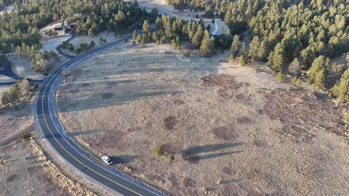 11069 Tomichi Drive Franktown CO 80116 | MLS #REC4753427 02222026213411 1200 3
