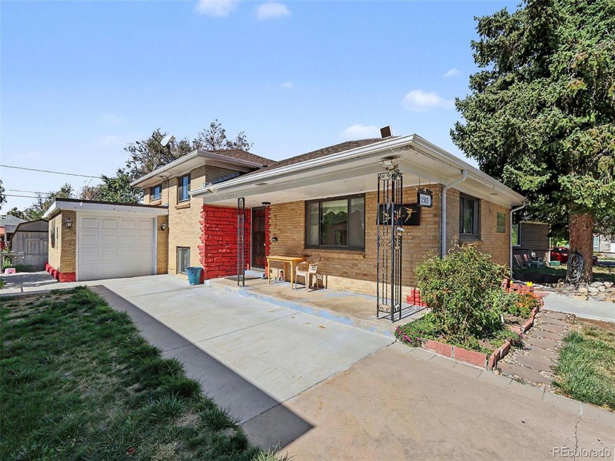 2383 Oakland Street Aurora CO 80010 | MLS #REC4754100 MLS #REC4754100 image #0