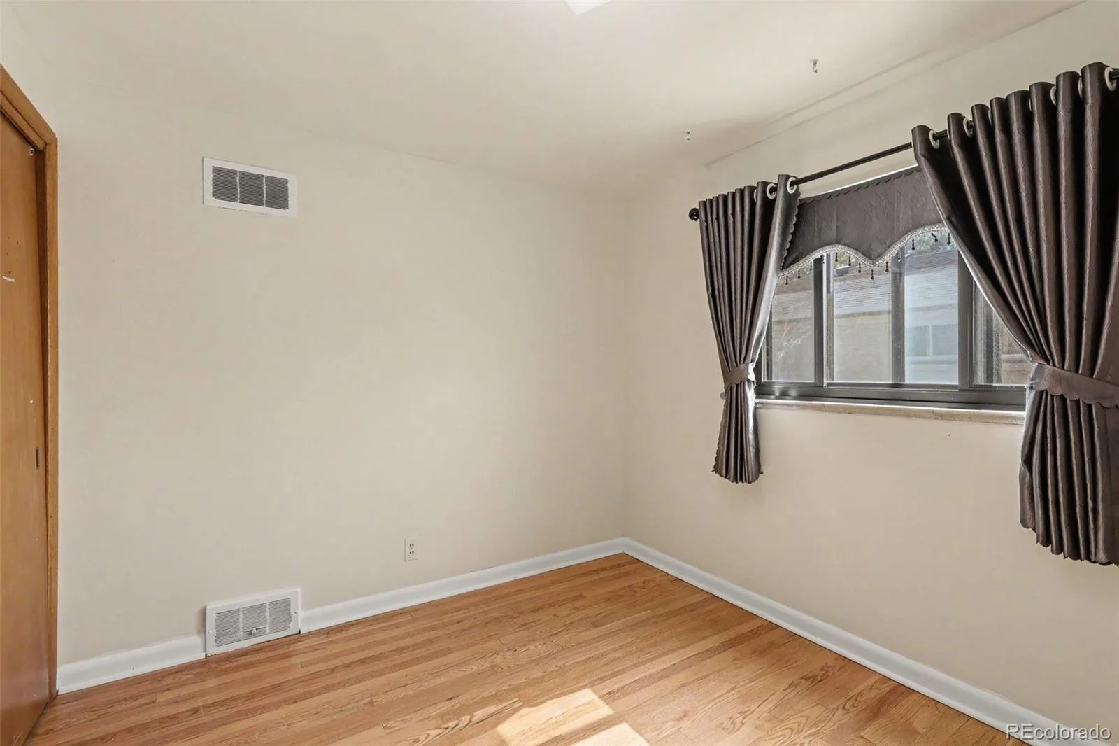 2383 Oakland Street Aurora CO 80010 | MLS #REC4754100 10092026035058 1600 11